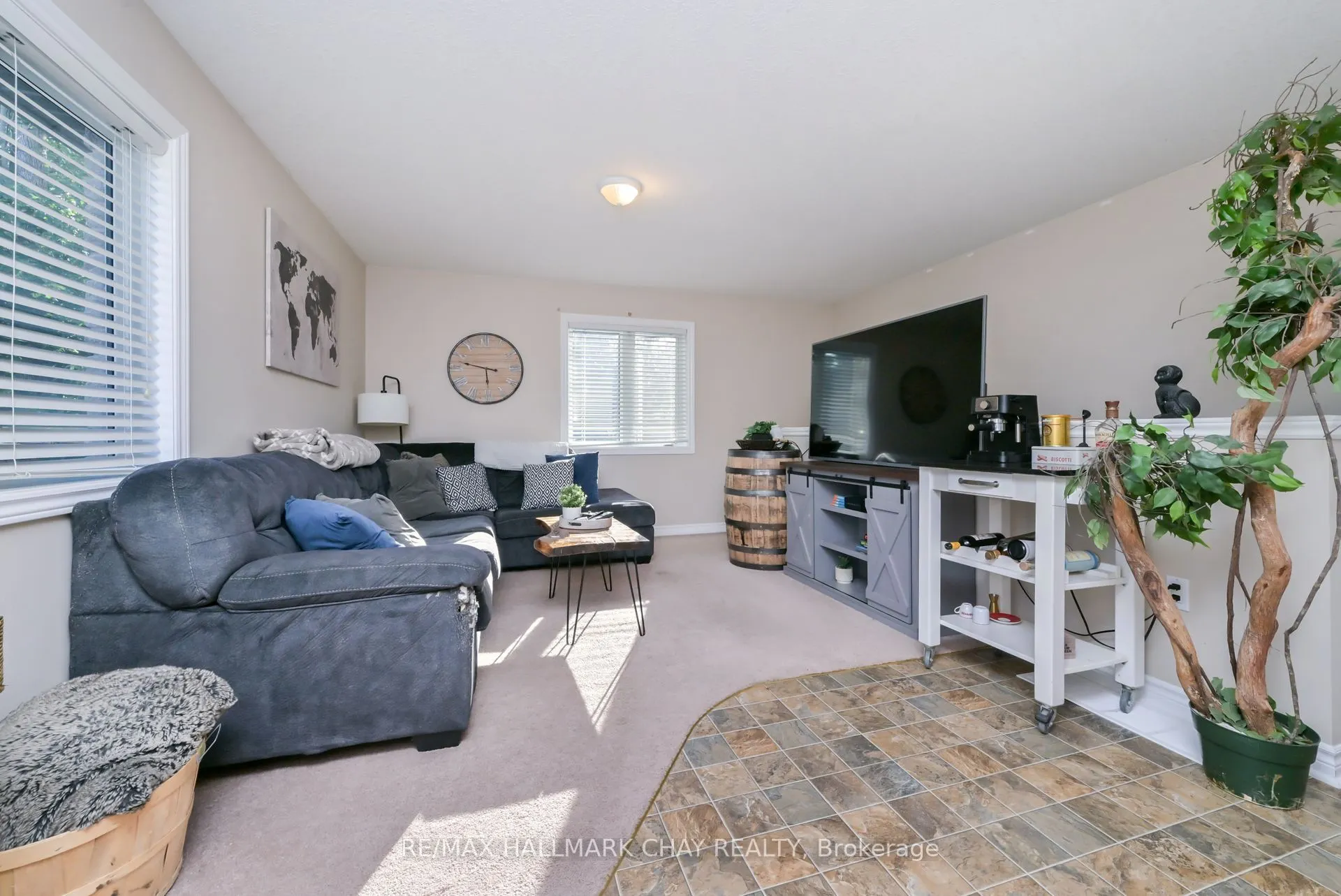 12 Symond Avenue