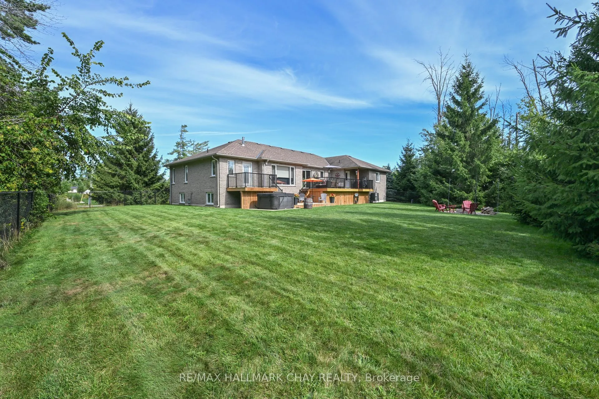 12 Symond Avenue