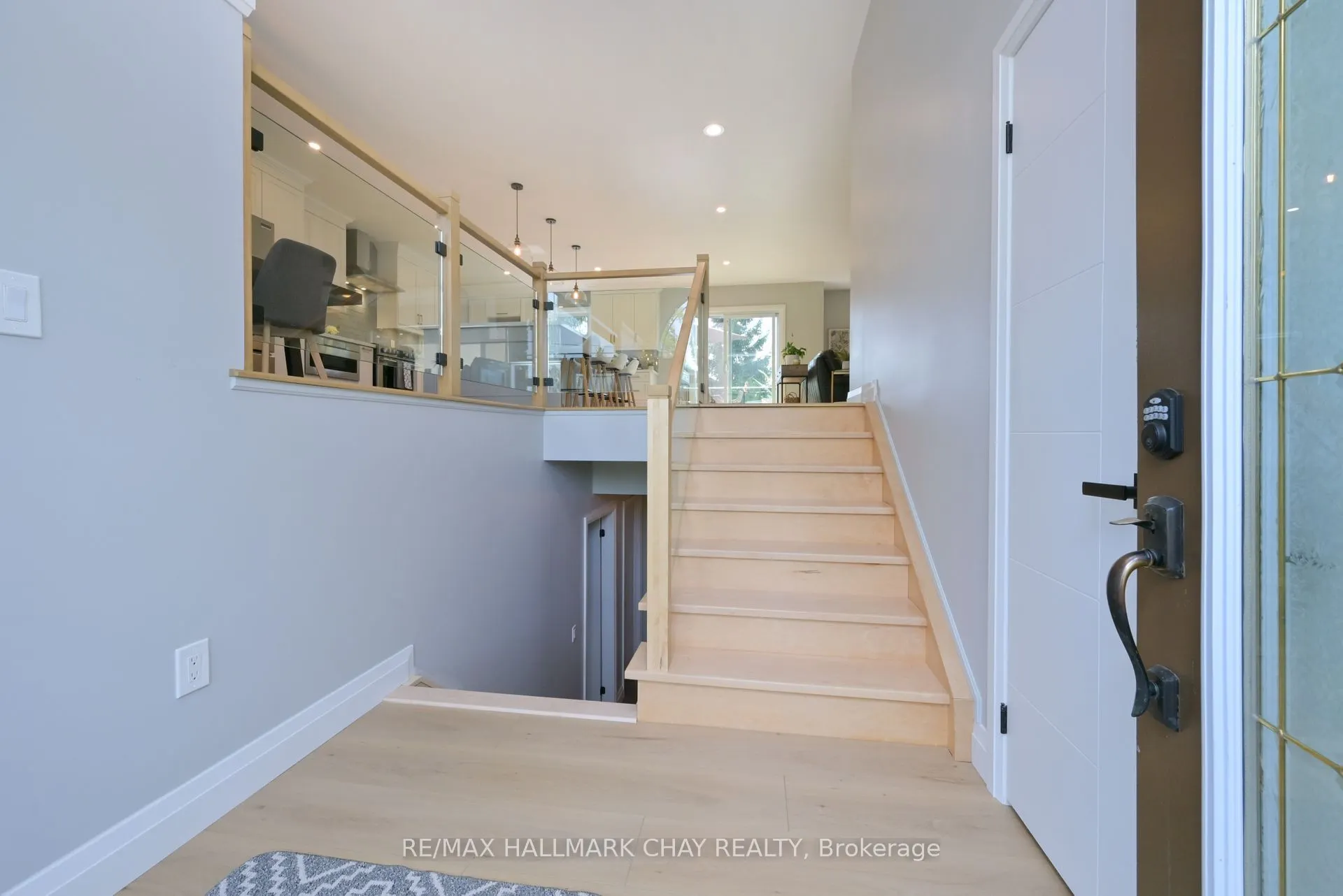 12 Symond Avenue