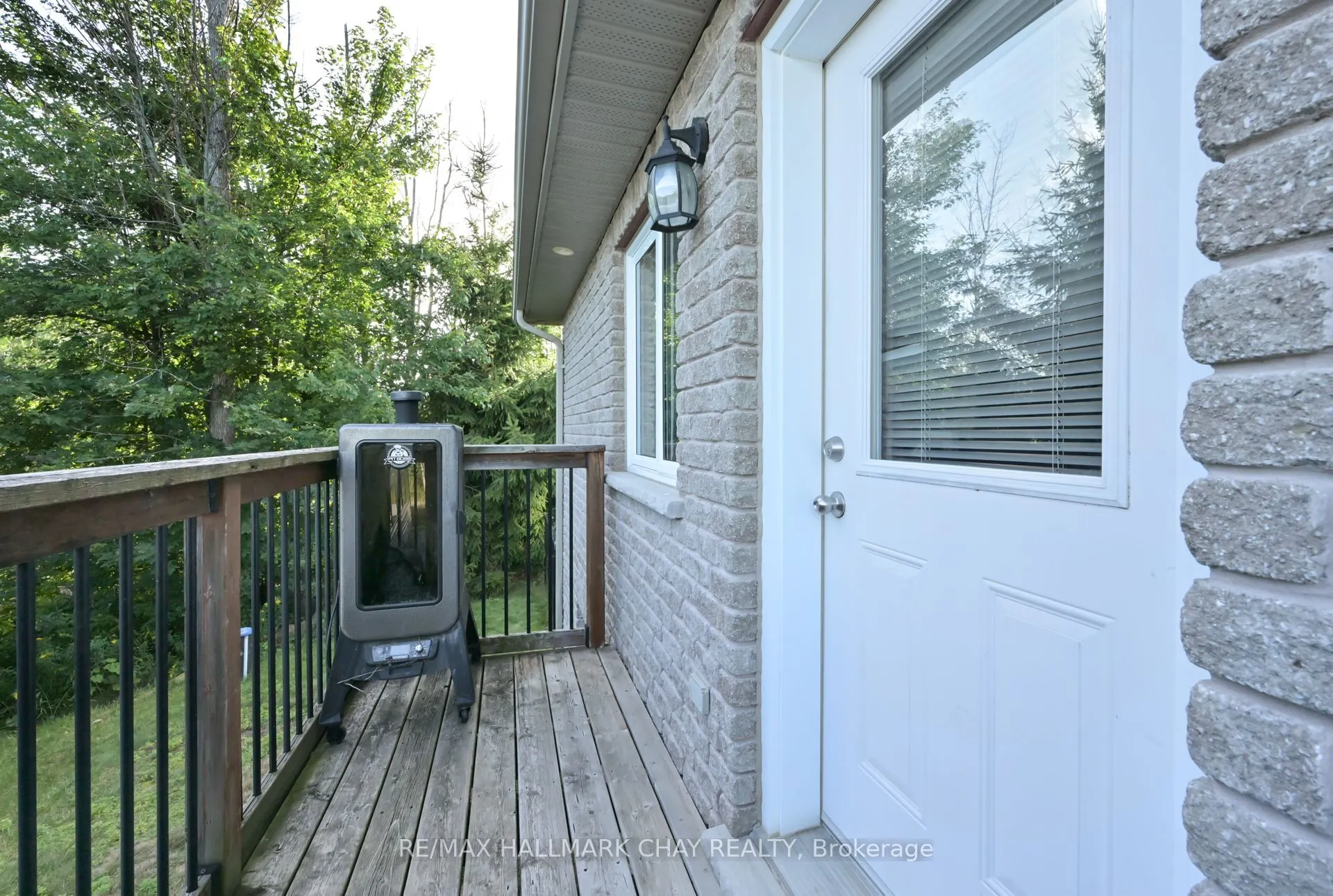 12 Symond Avenue