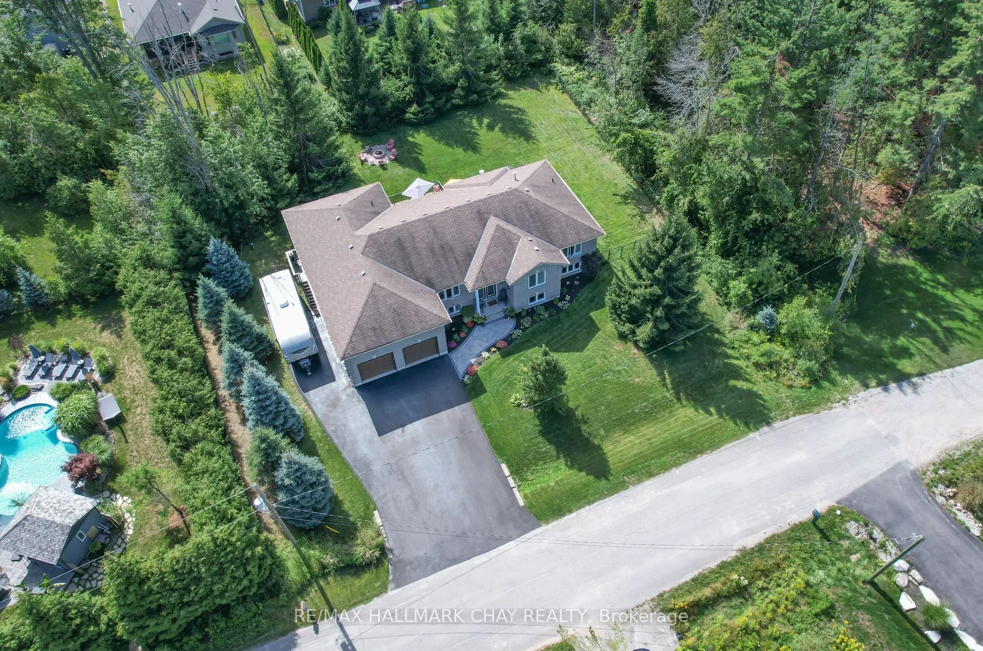 12 Symond Avenue