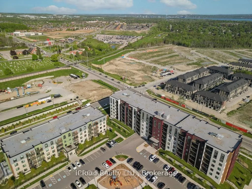4 SPICE Way, #401