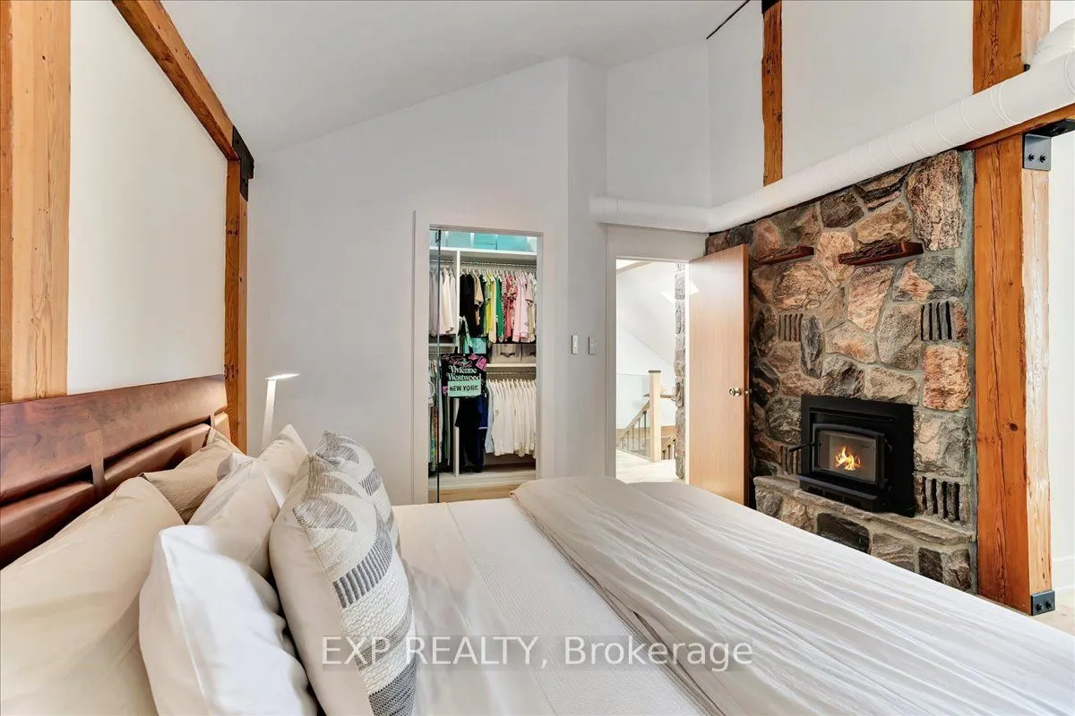 11 Crestwood Drive