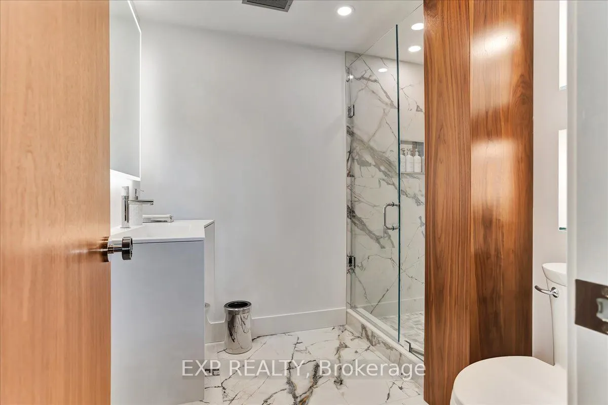 11 Crestwood Drive
