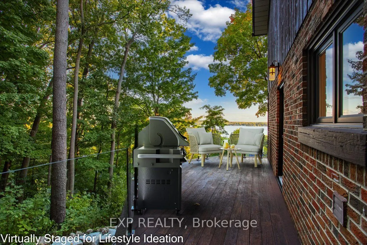 11 Crestwood Drive