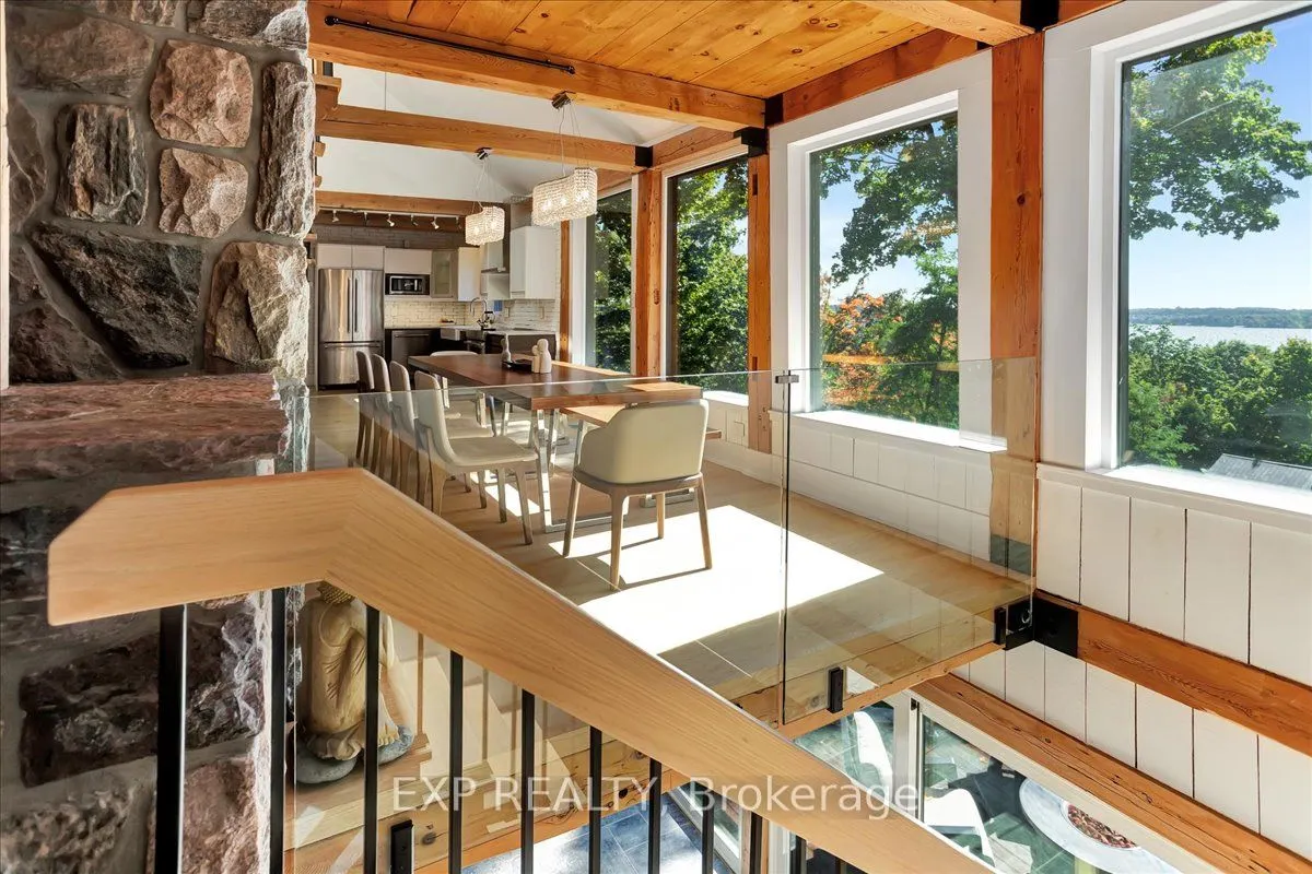 11 Crestwood Drive