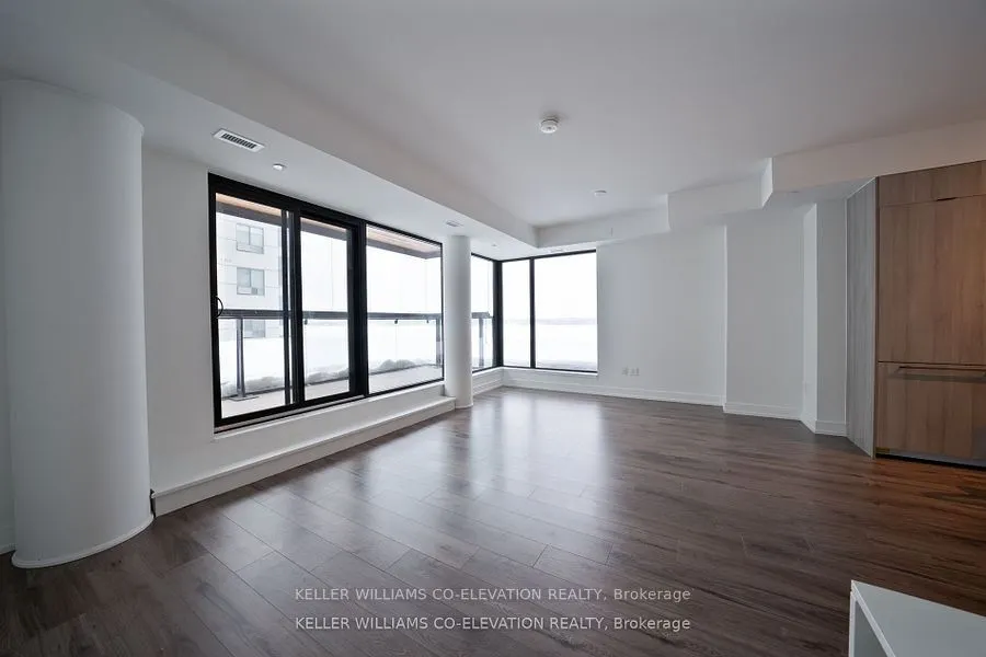 185 Dunlop Street E, #414
