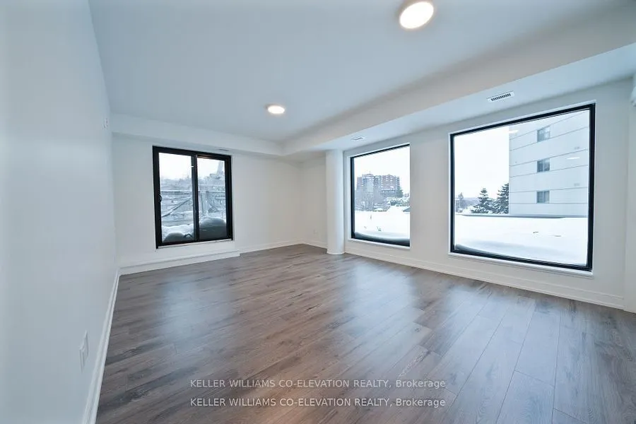 185 Dunlop Street E, #414