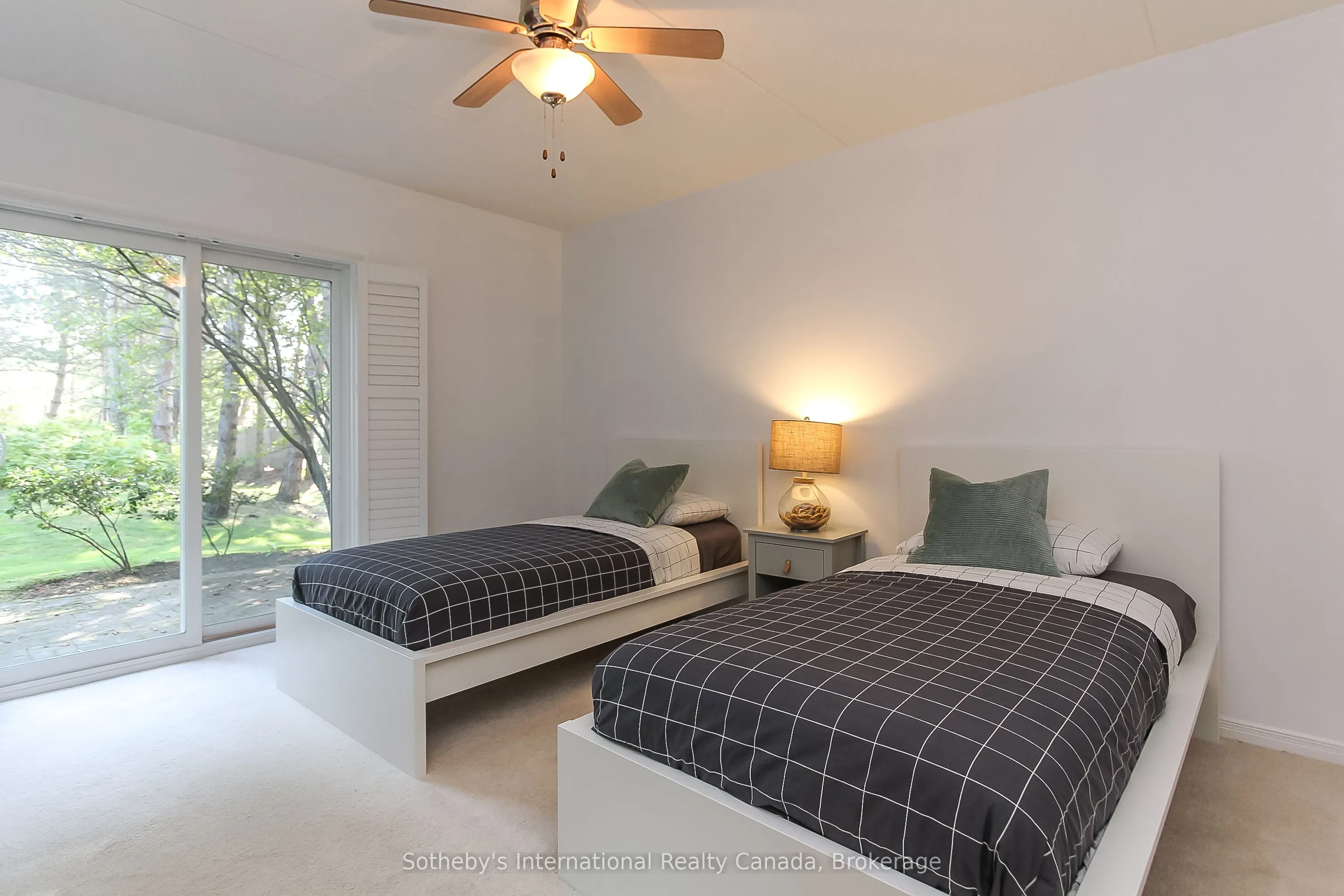 411 Mariners Way, #23