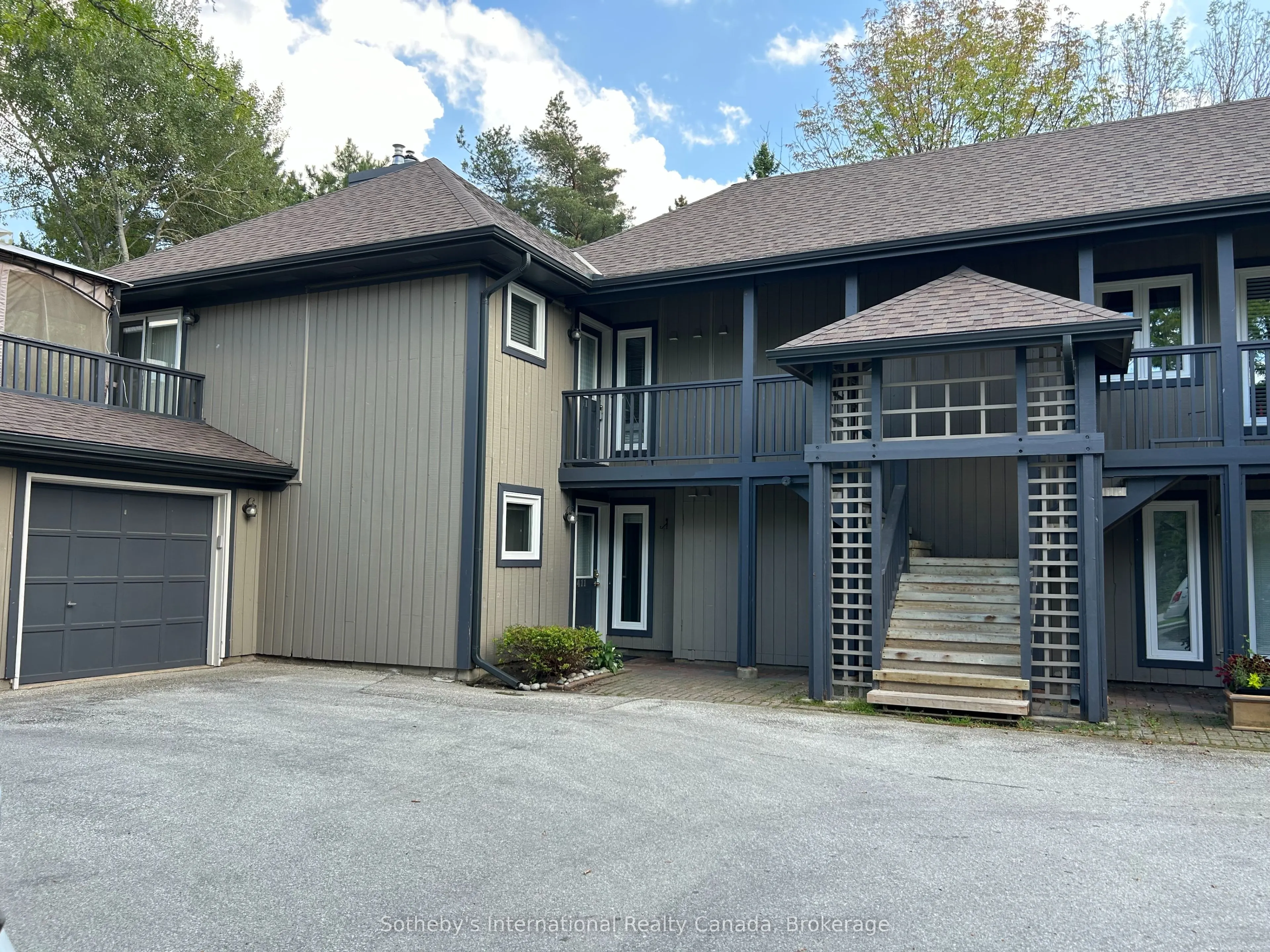 411 Mariners Way, #23