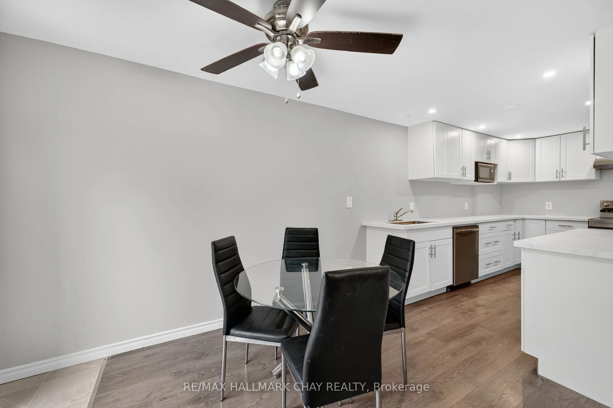36 Mowat Crescent