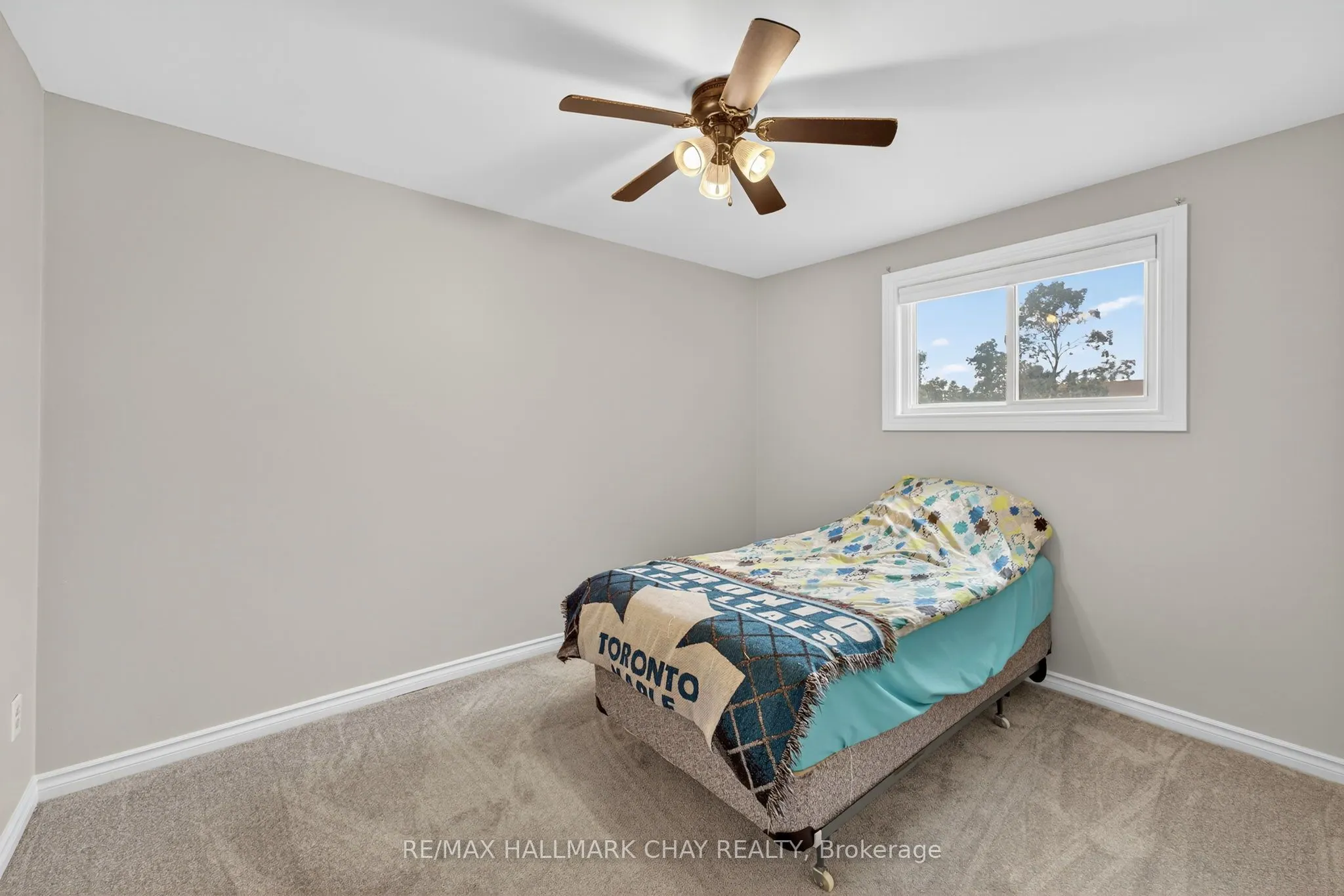 36 Mowat Crescent