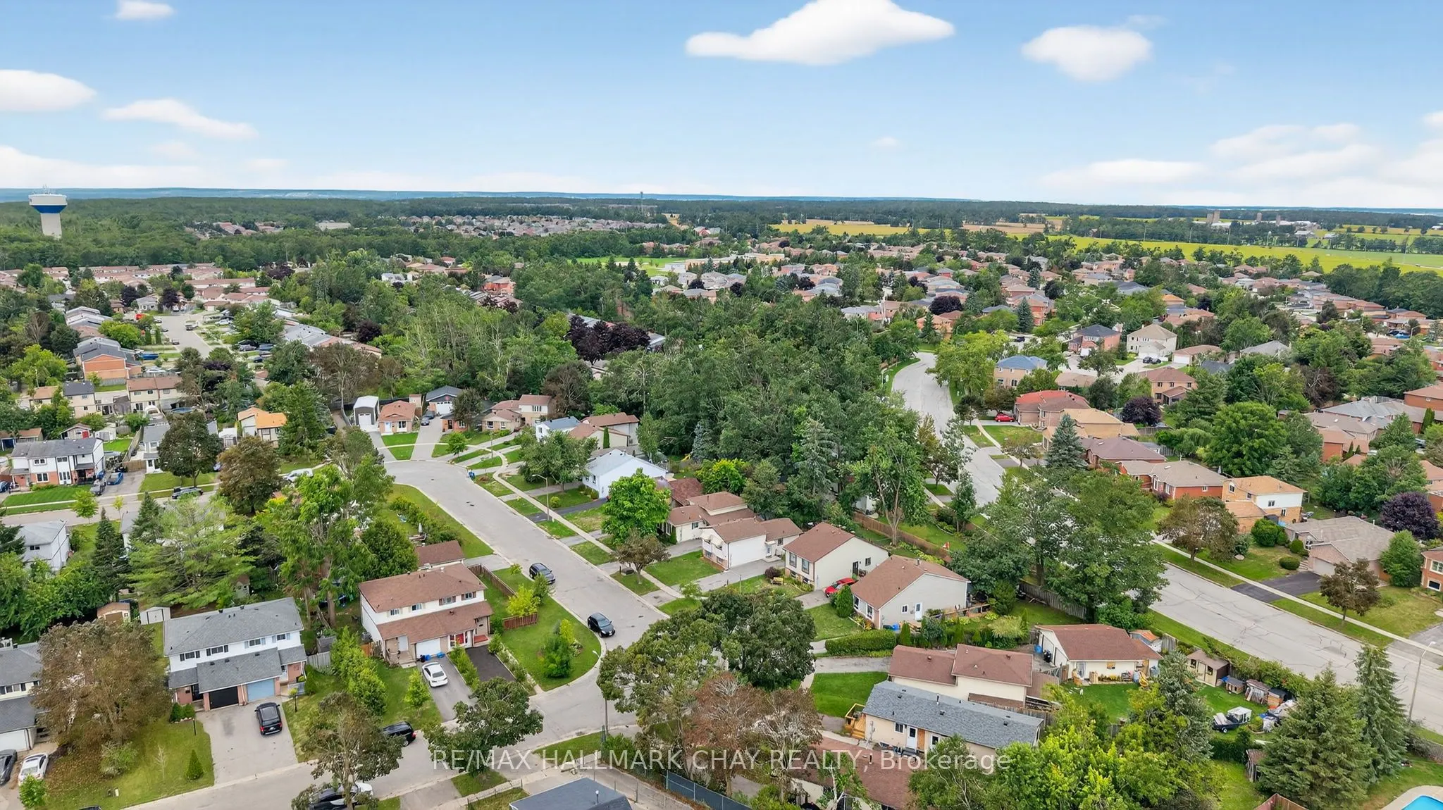 36 Mowat Crescent