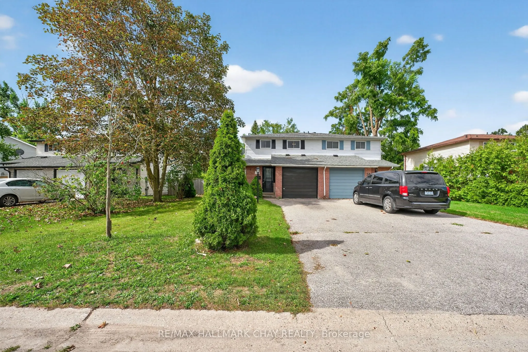 36 Mowat Crescent