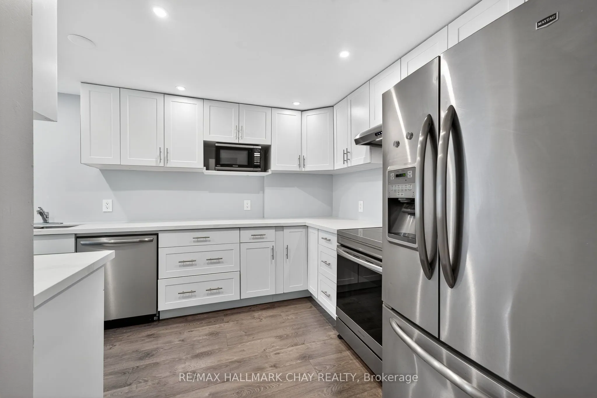 36 Mowat Crescent