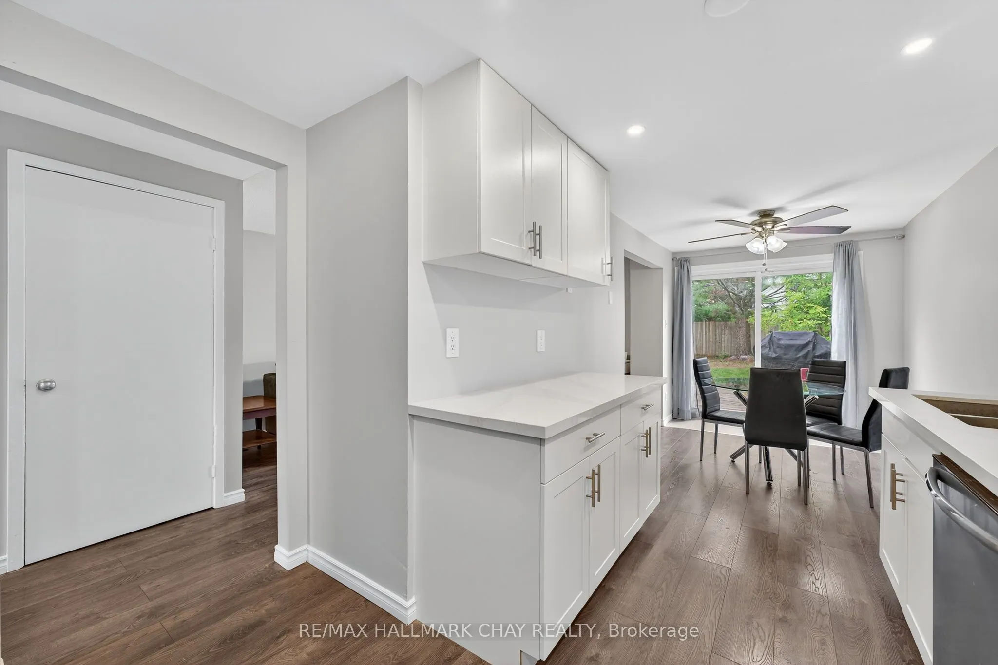 36 Mowat Crescent