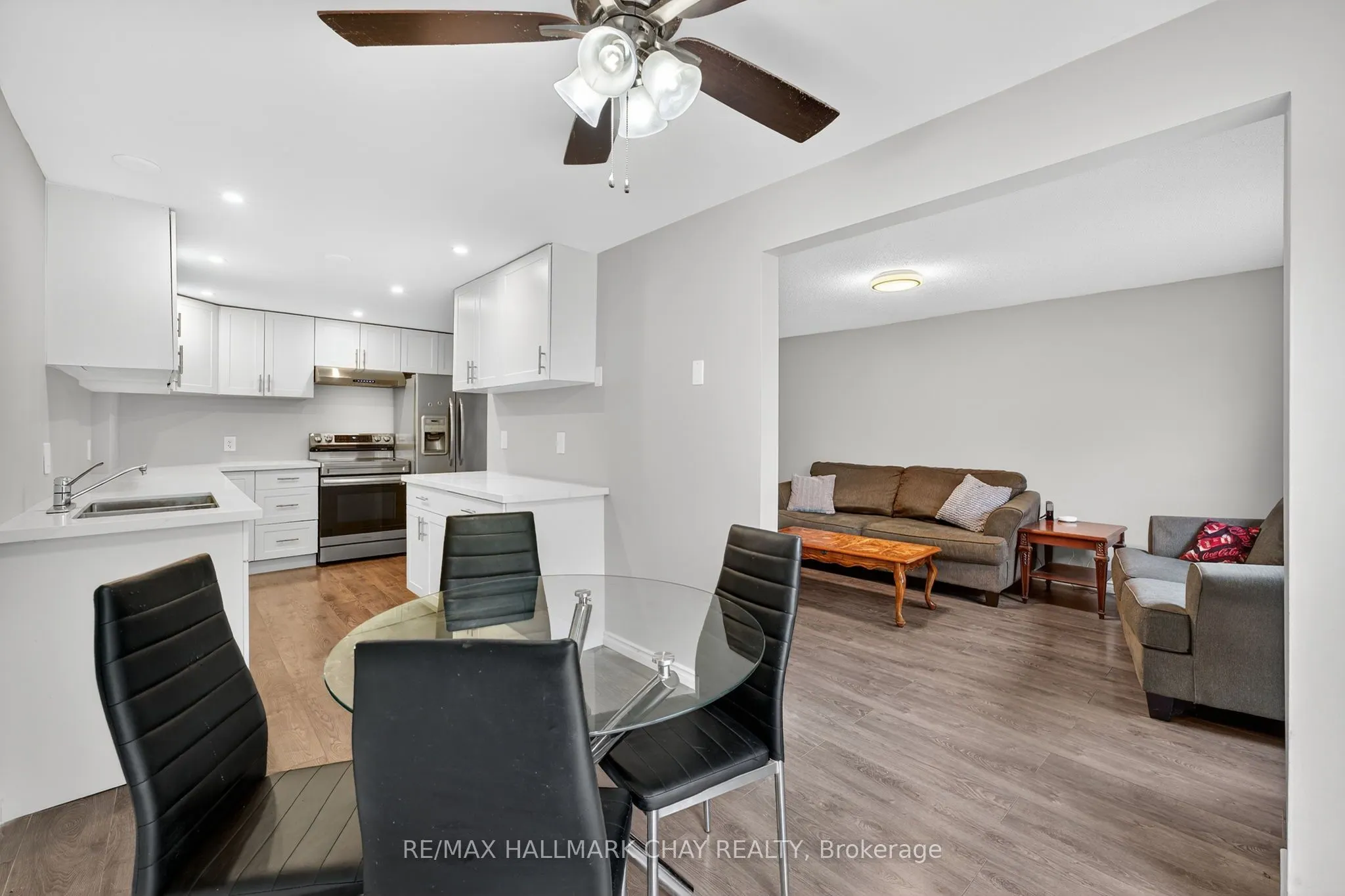 36 Mowat Crescent