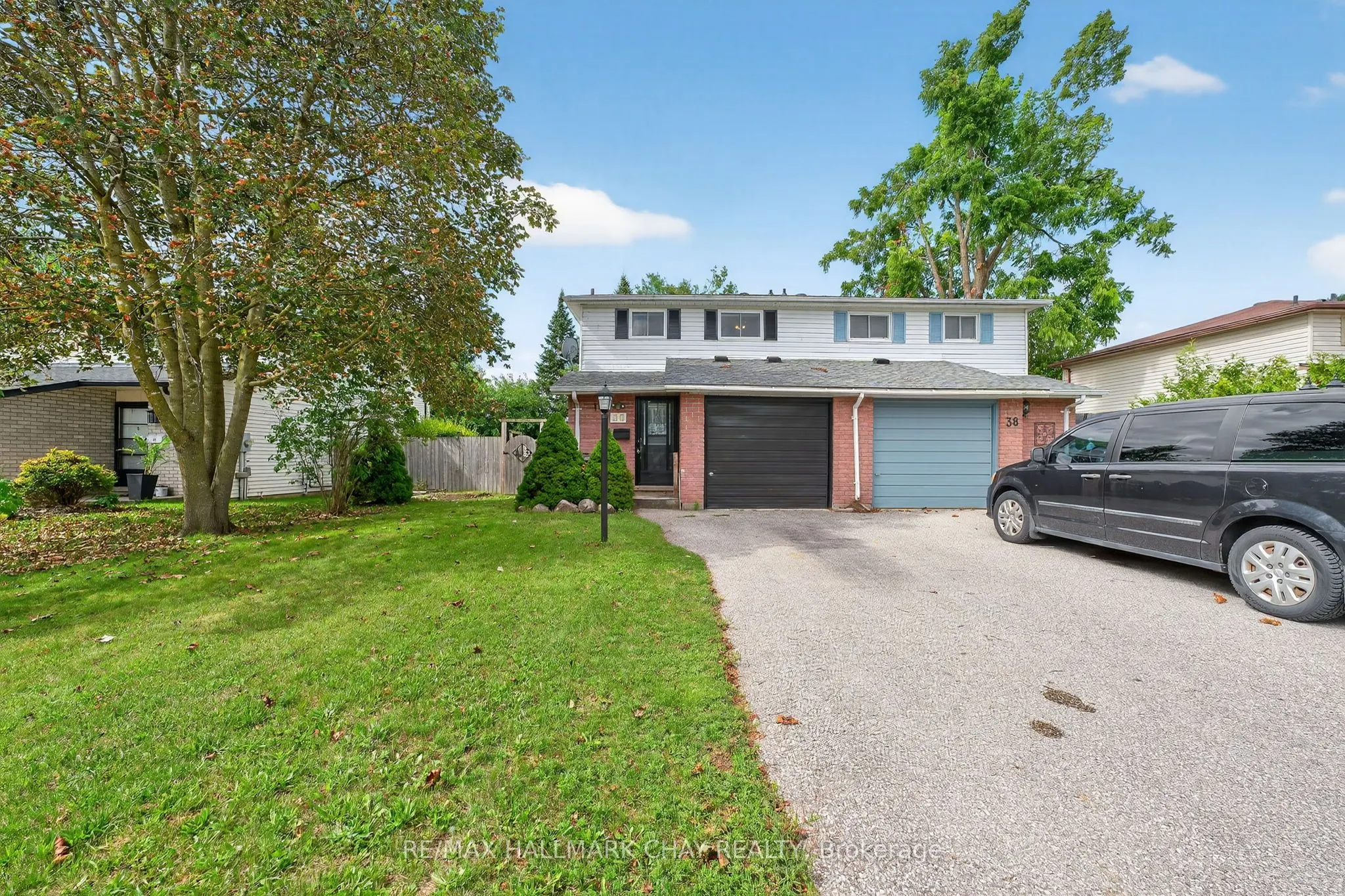 36 Mowat Crescent