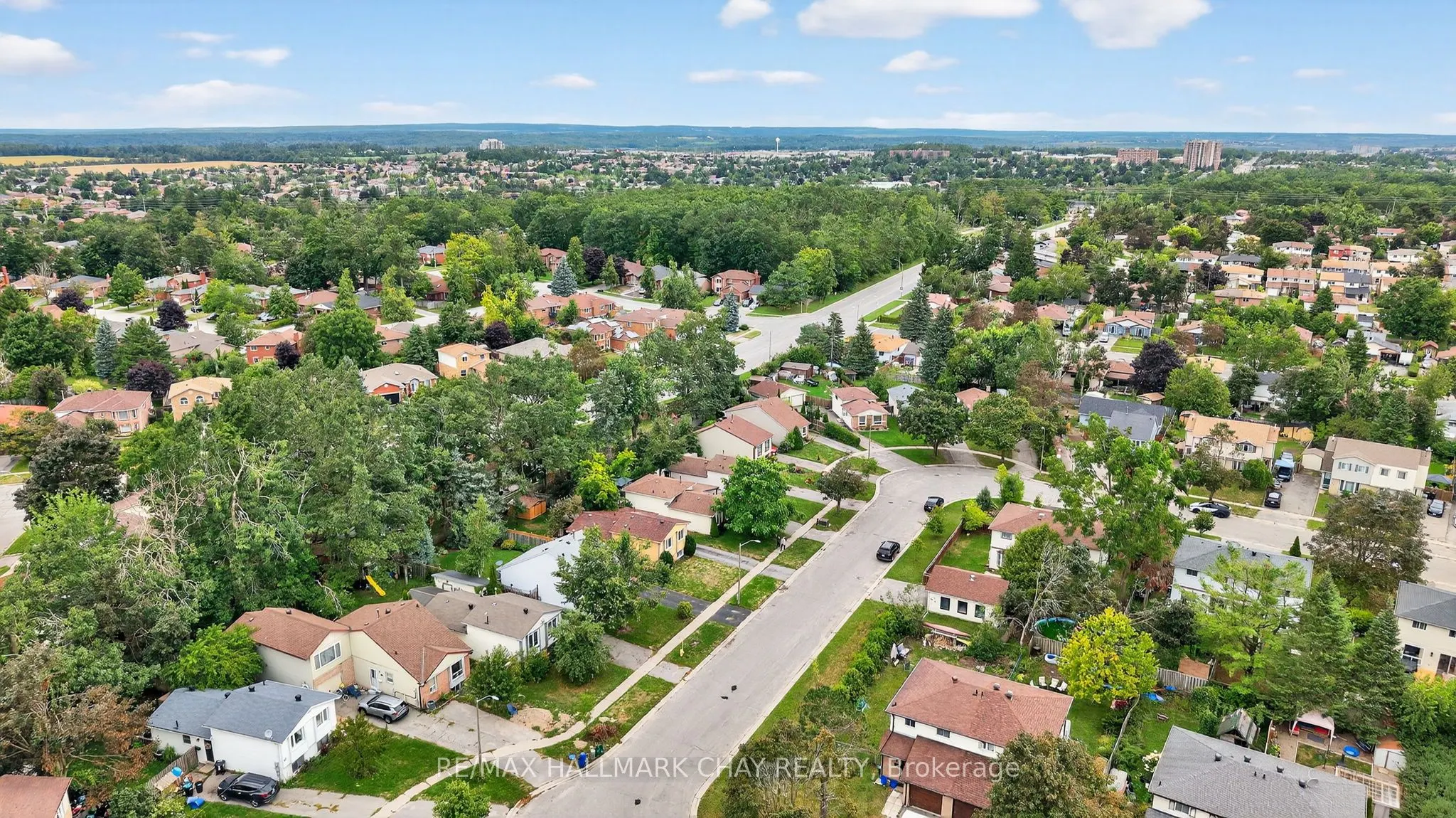 36 Mowat Crescent