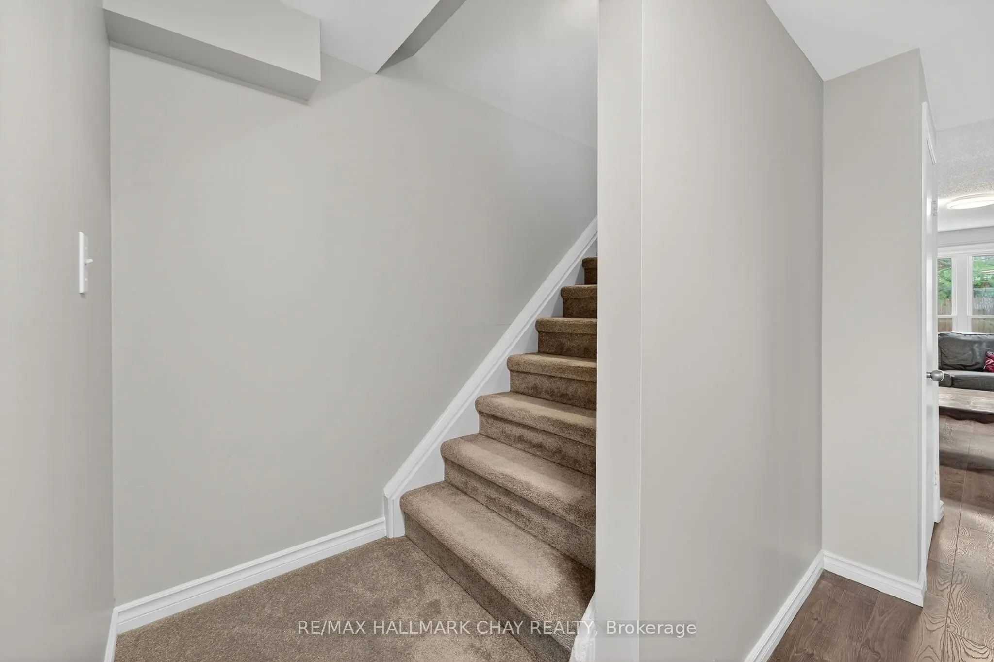36 Mowat Crescent