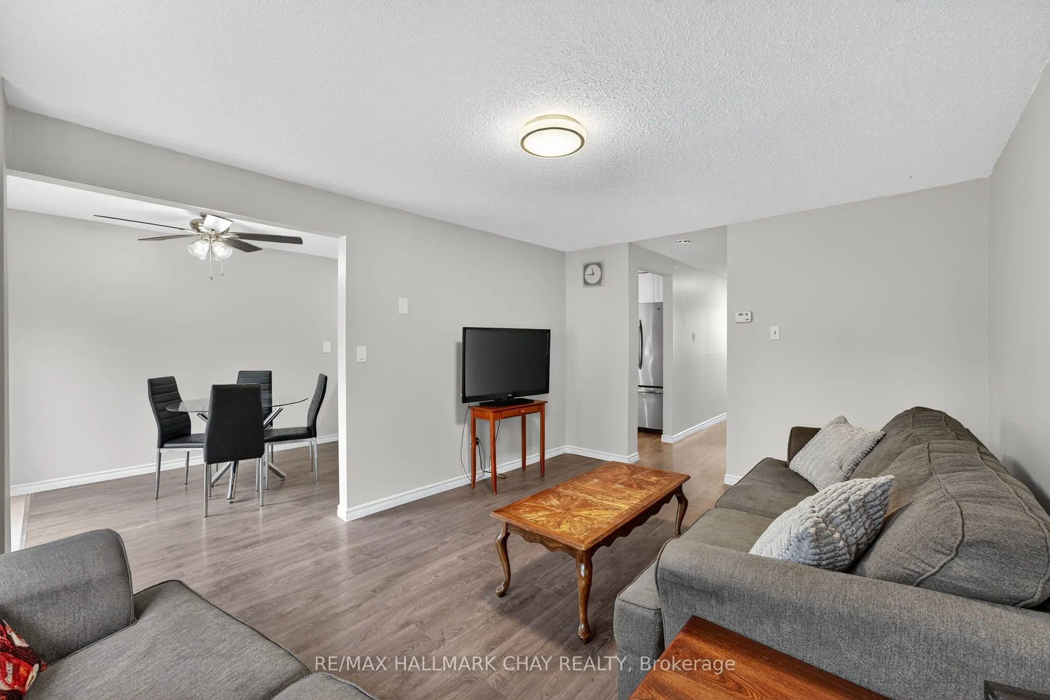 36 Mowat Crescent
