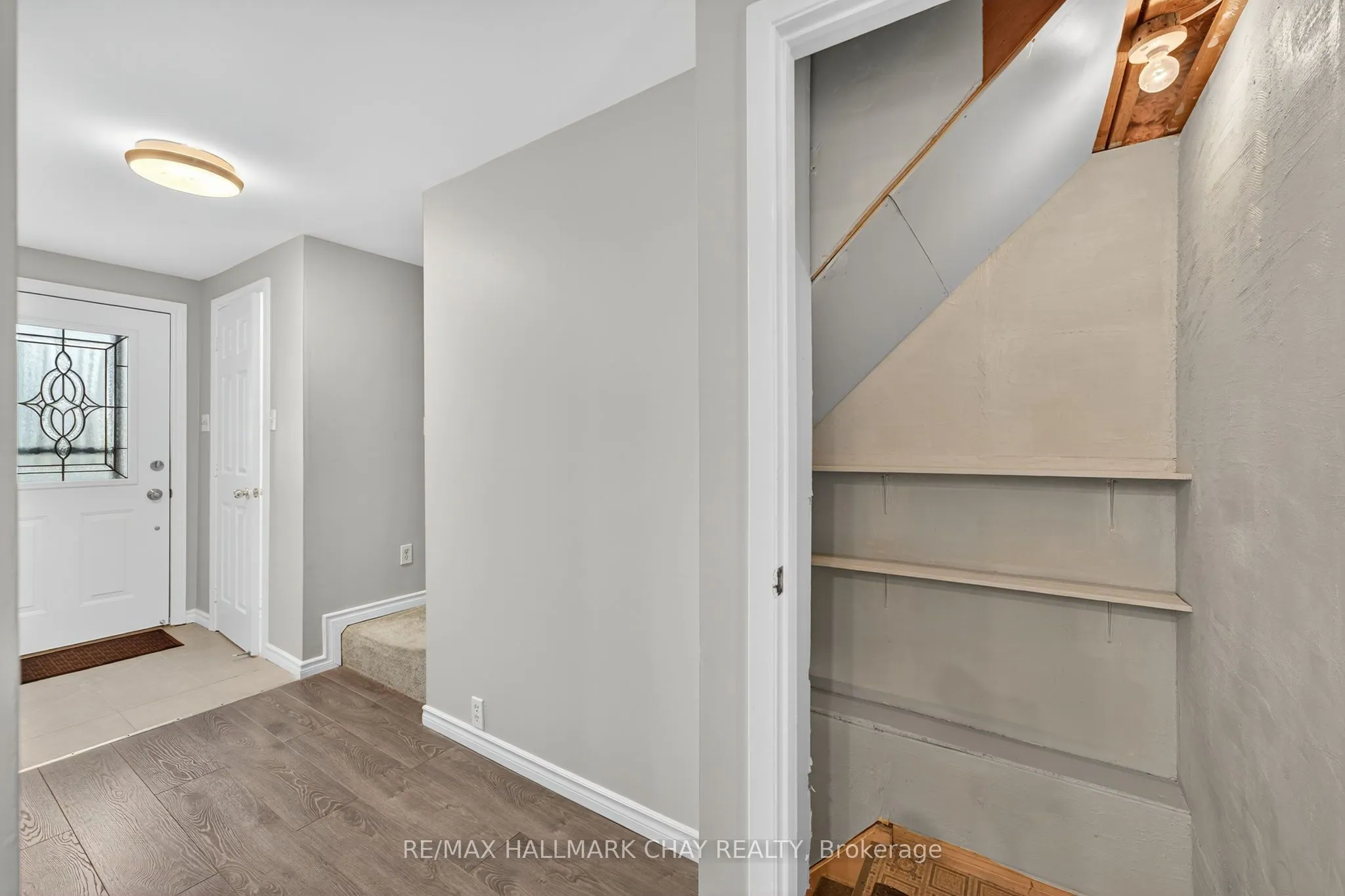 36 Mowat Crescent