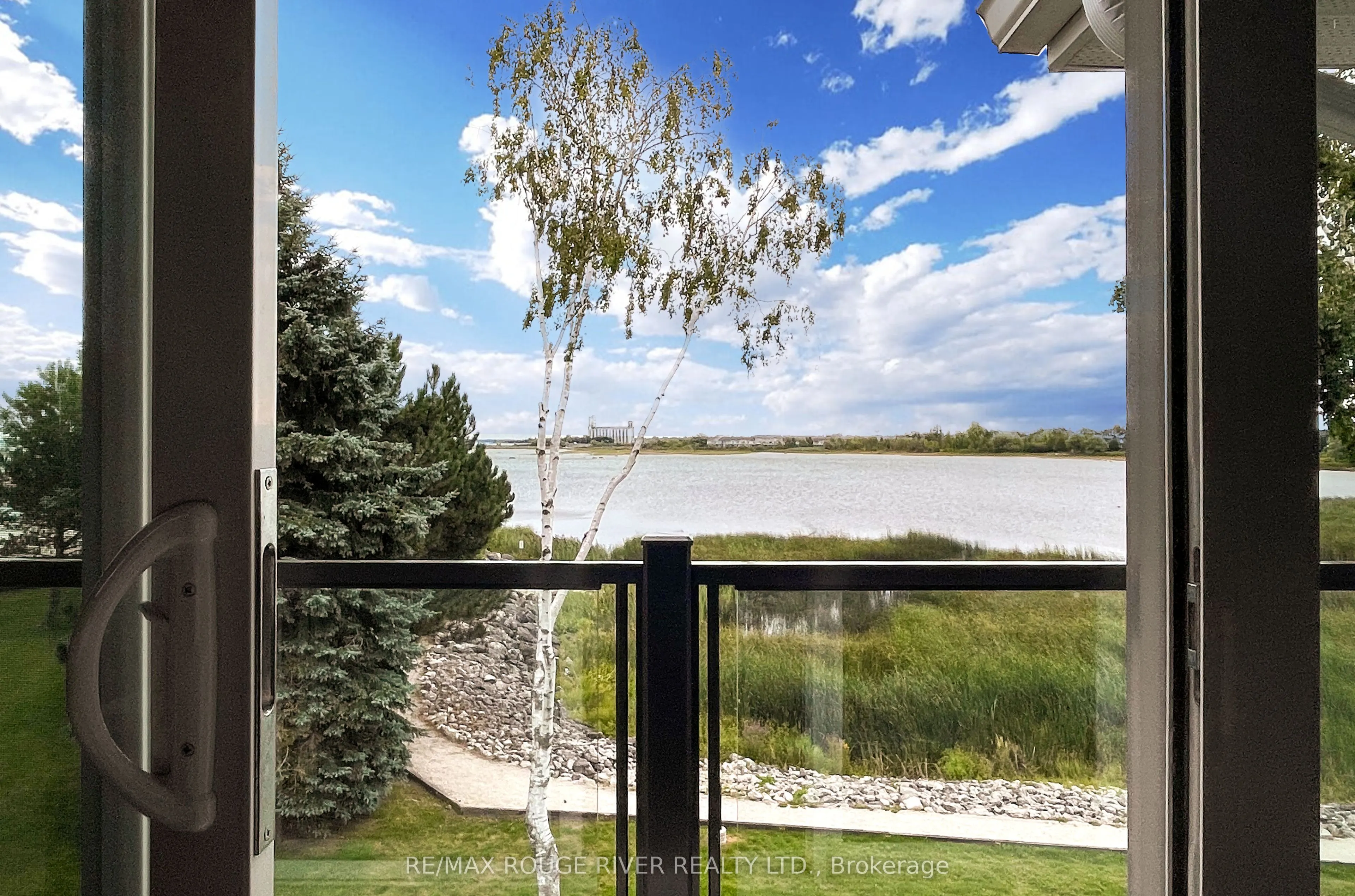 8 Ramblings Way SE, #121