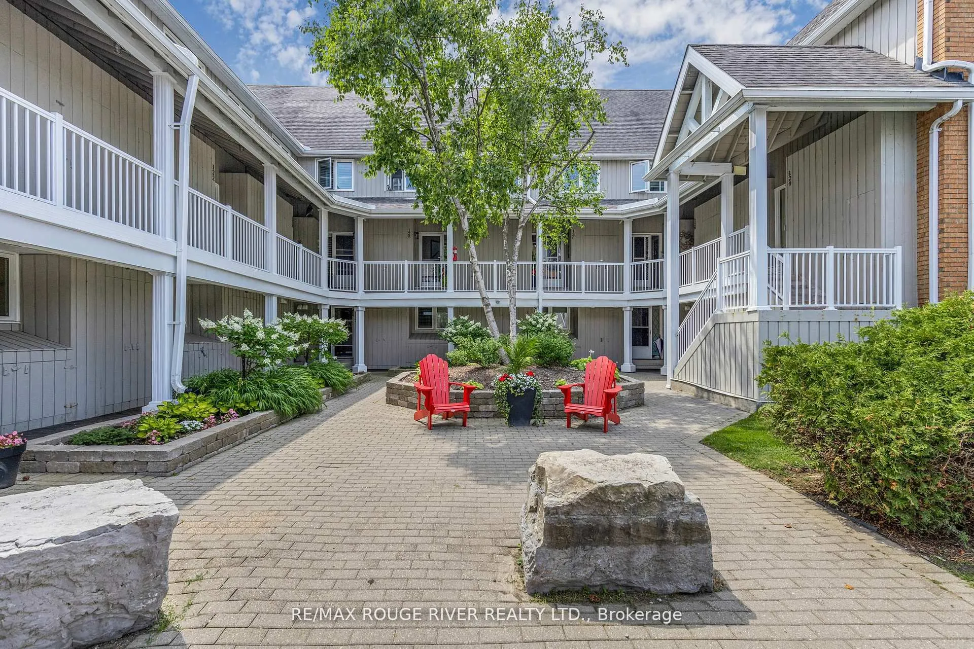 8 Ramblings Way SE, #121