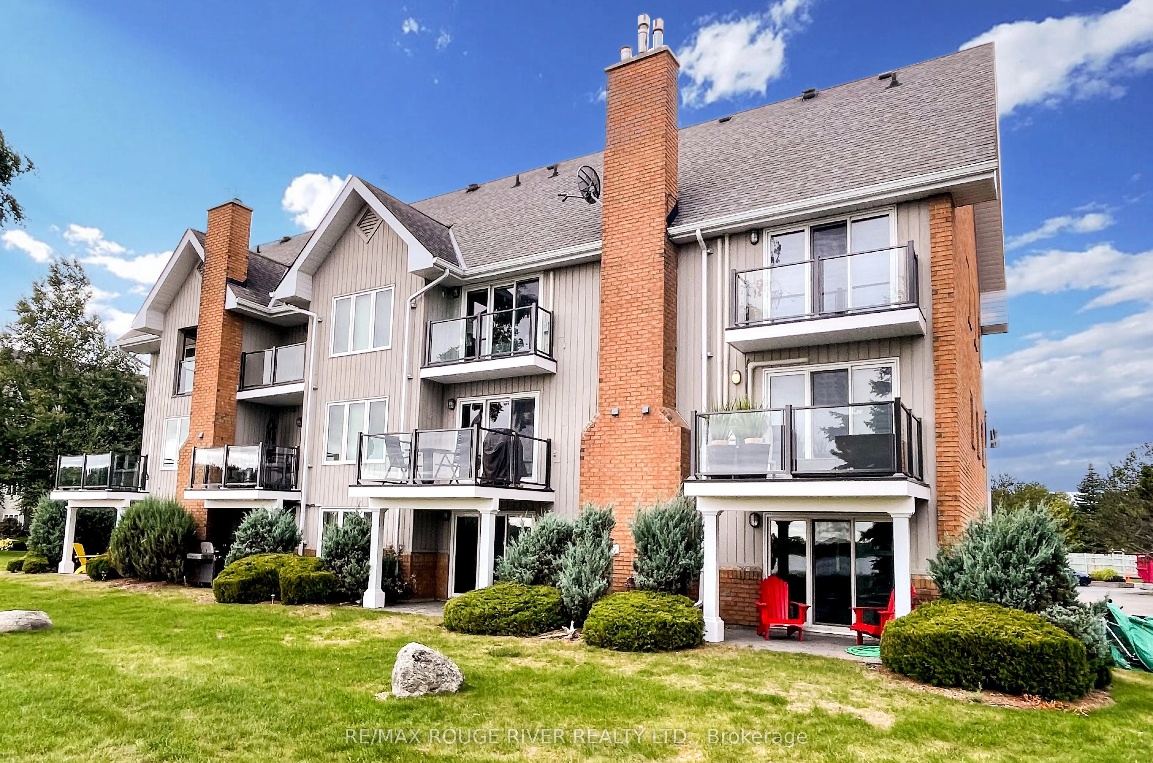 8 Ramblings Way SE, #121