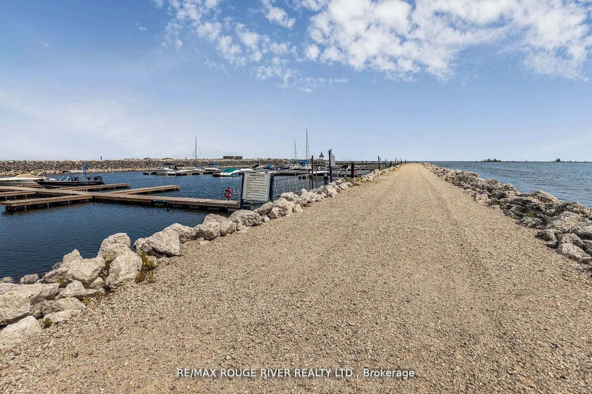 8 Ramblings Way SE, #121