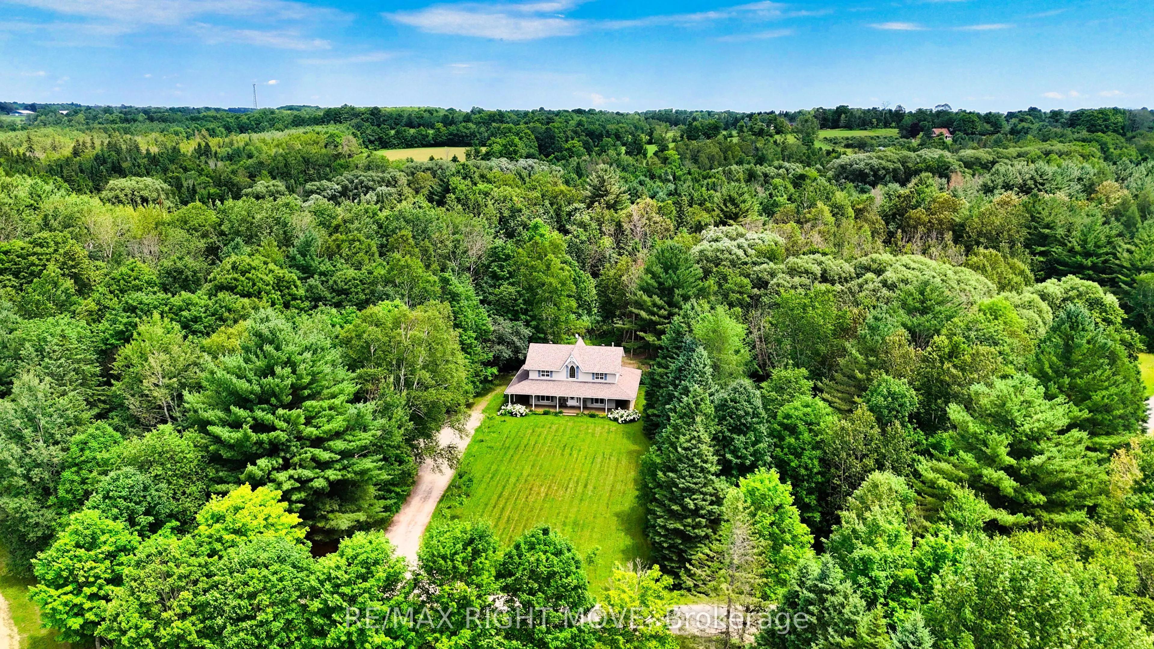 1390 Warminster Side Road
