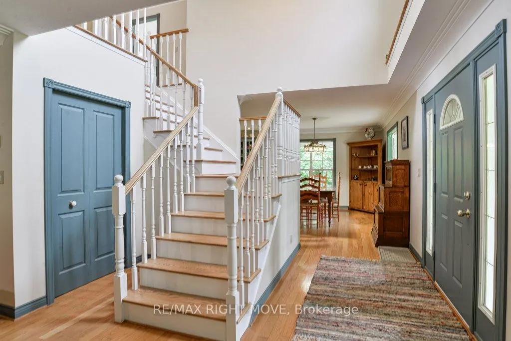1390 Warminster Side Road