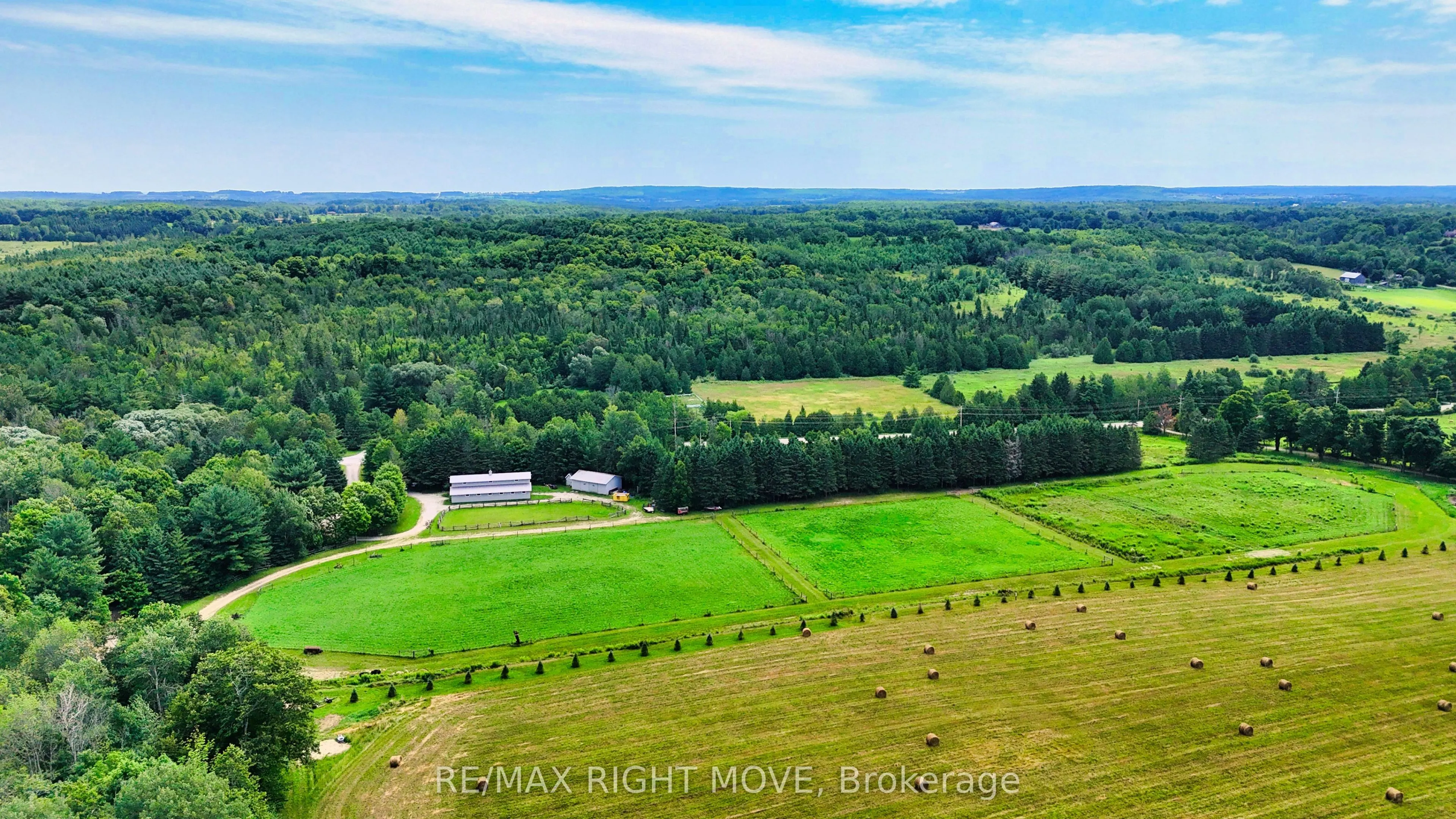 1390 Warminster Side Road