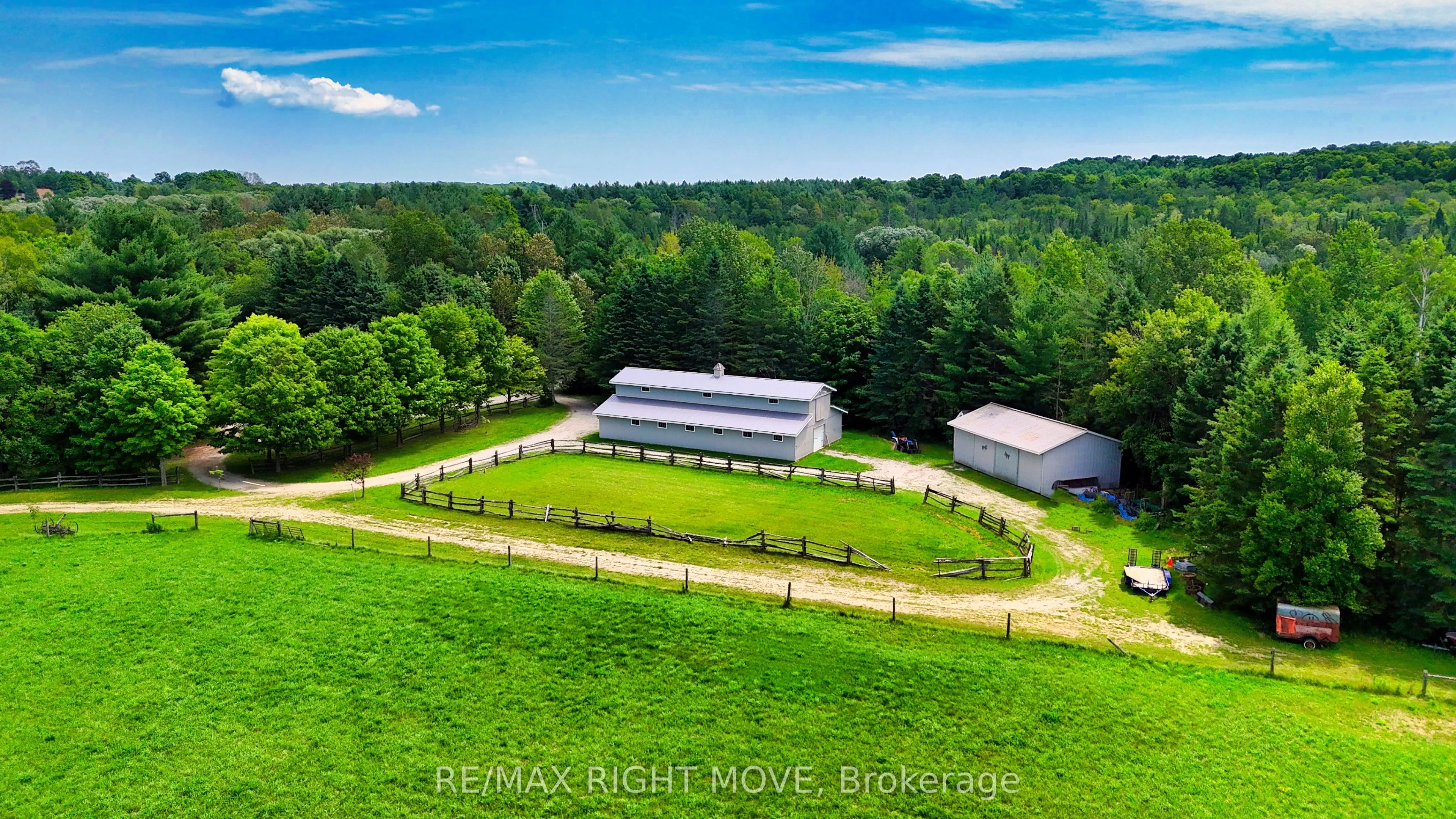 1390 Warminster Side Road