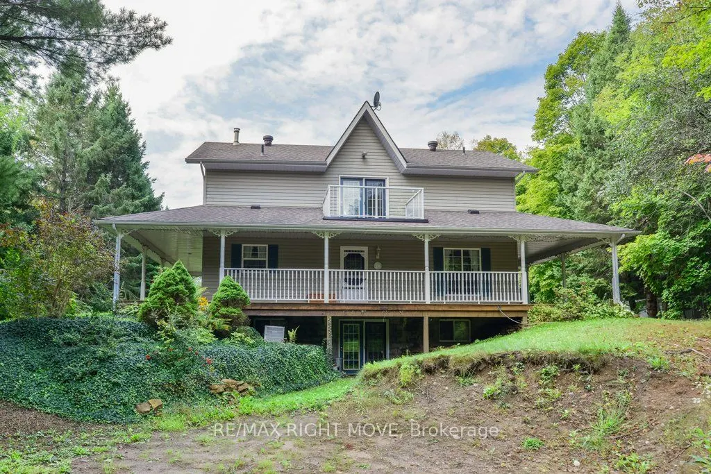 1390 Warminster Side Road