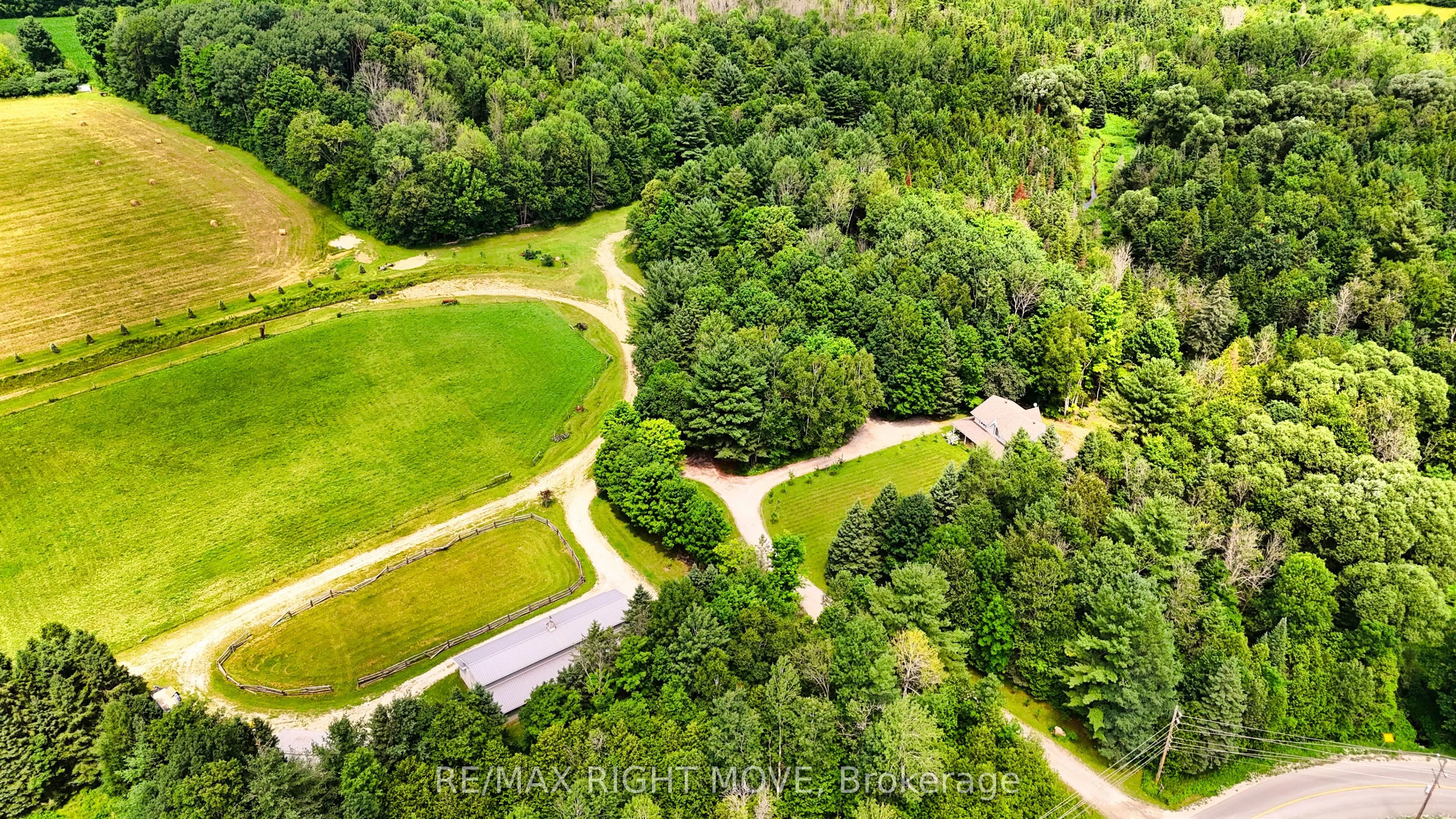 1390 Warminster Side Road