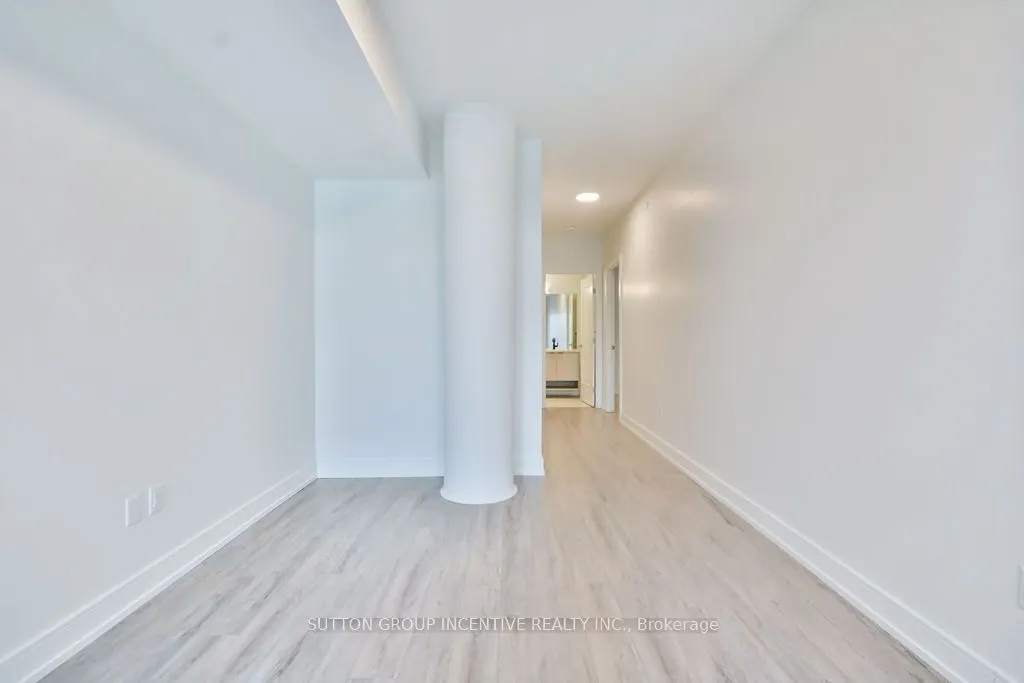 185 Dunlop Street E, #713