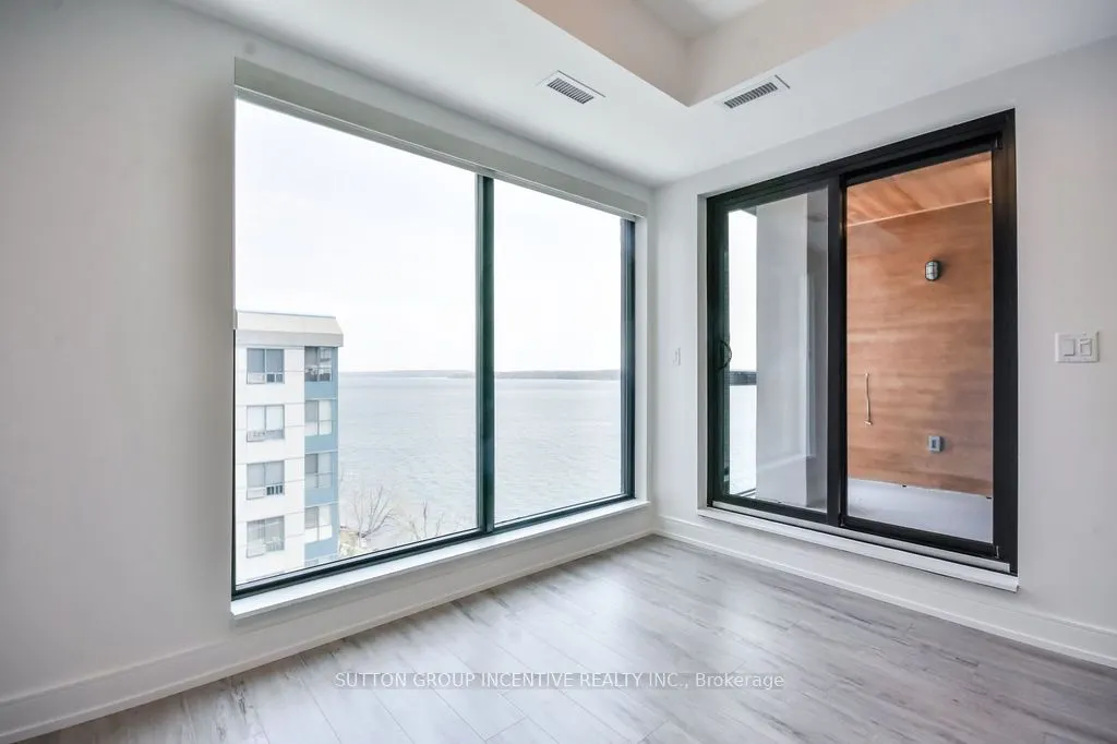 185 Dunlop Street E, #713