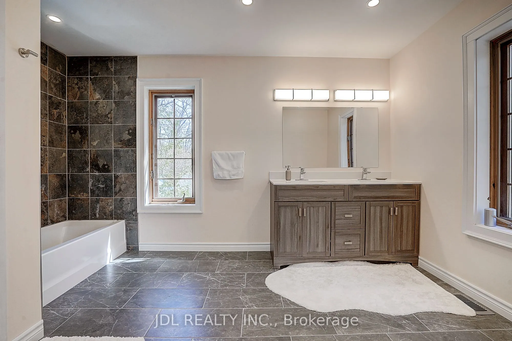 646 Oxbow Park Drive