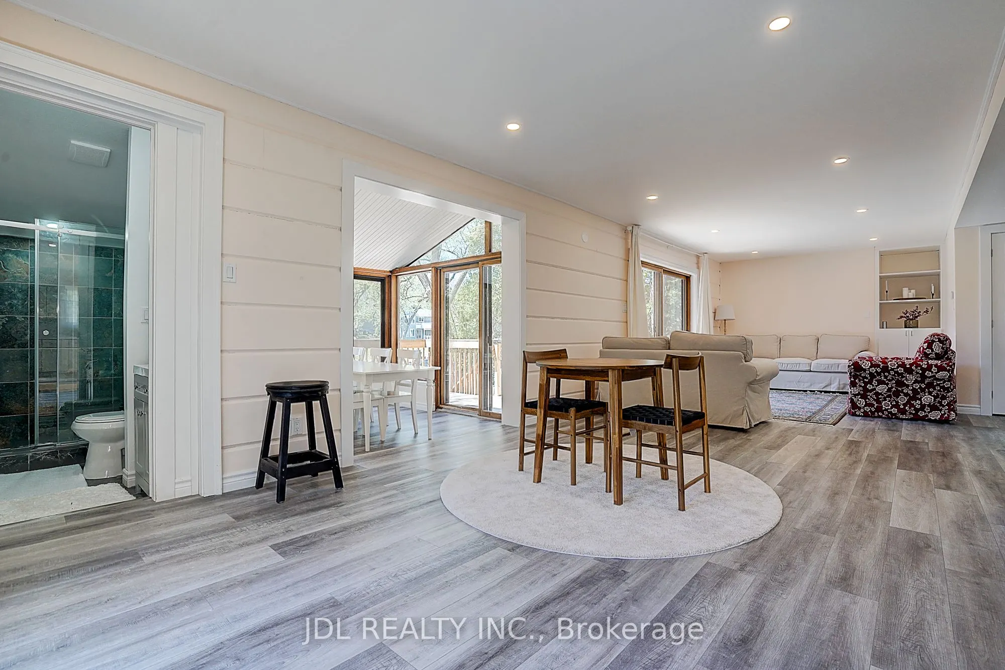 646 Oxbow Park Drive