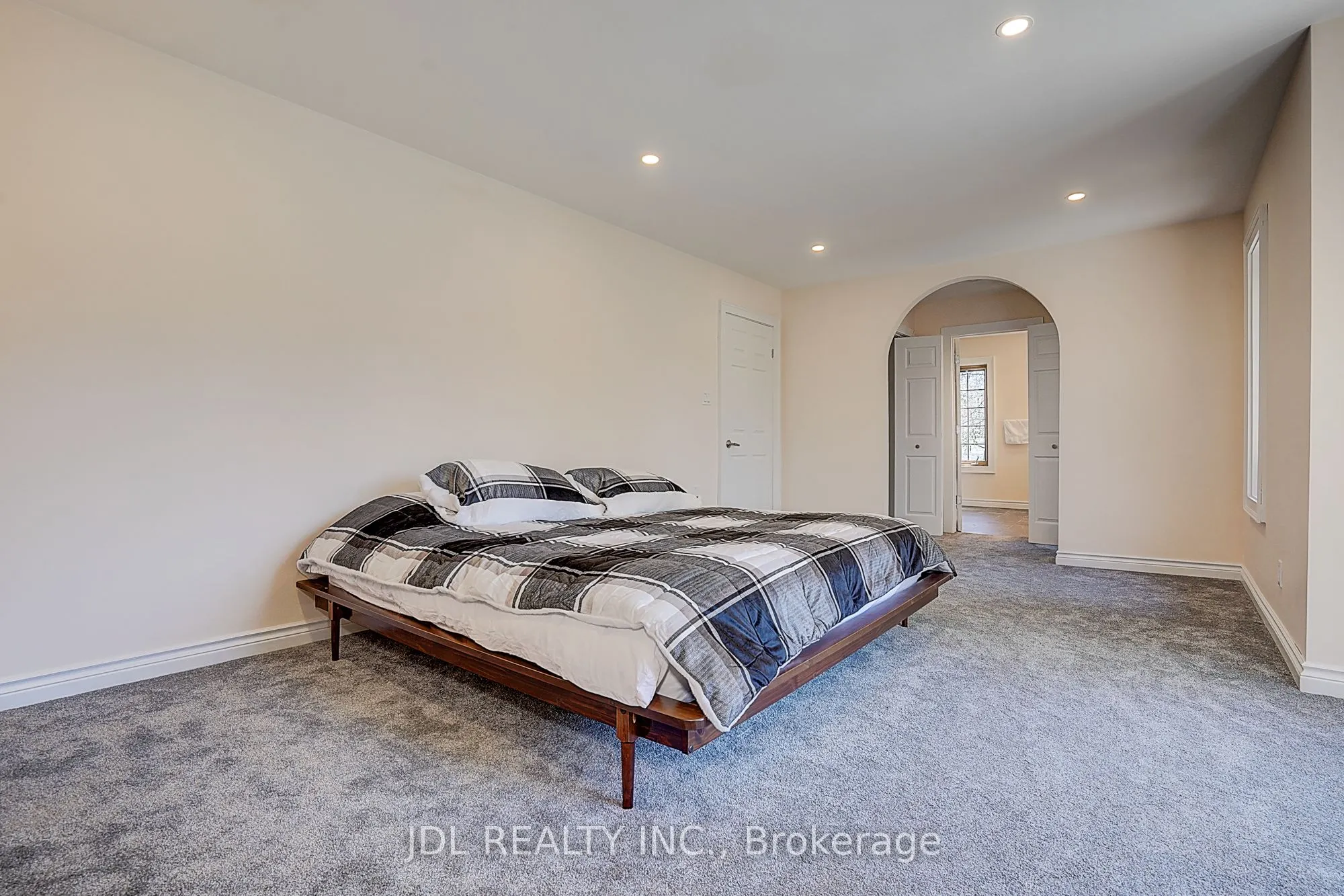 646 Oxbow Park Drive