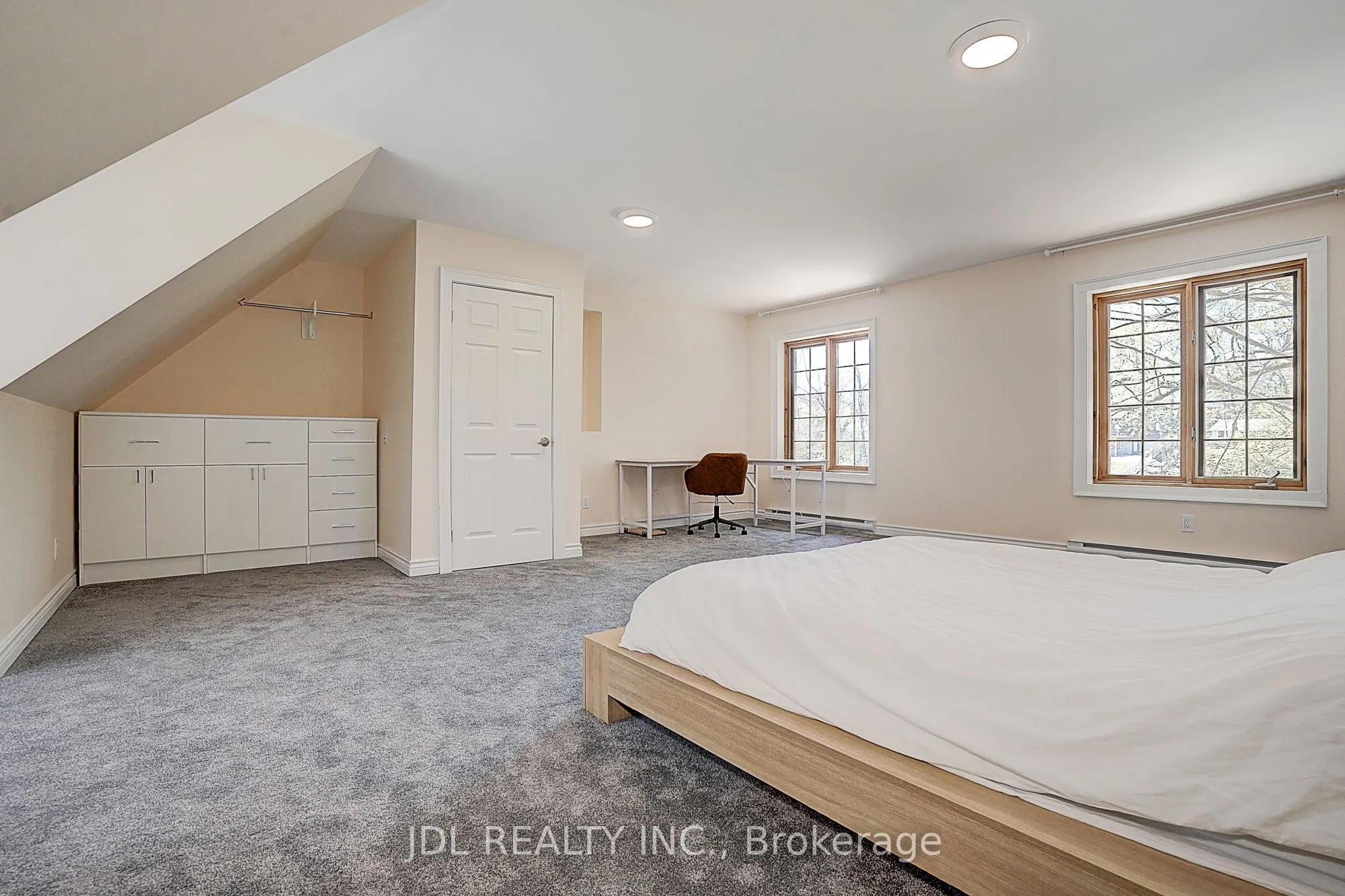 646 Oxbow Park Drive