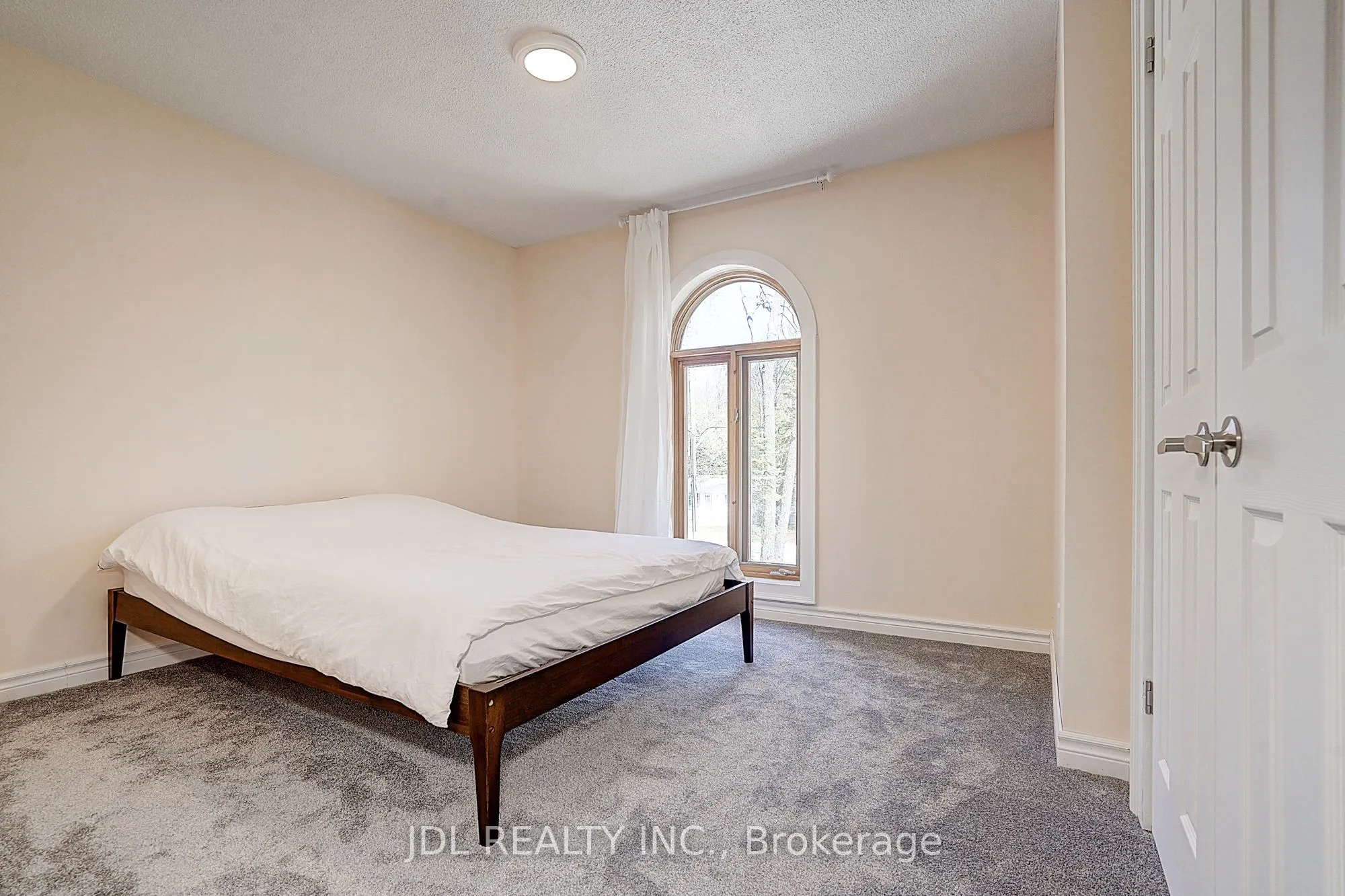 646 Oxbow Park Drive
