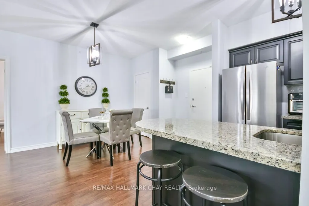 43 Ferndale Drive S, #207