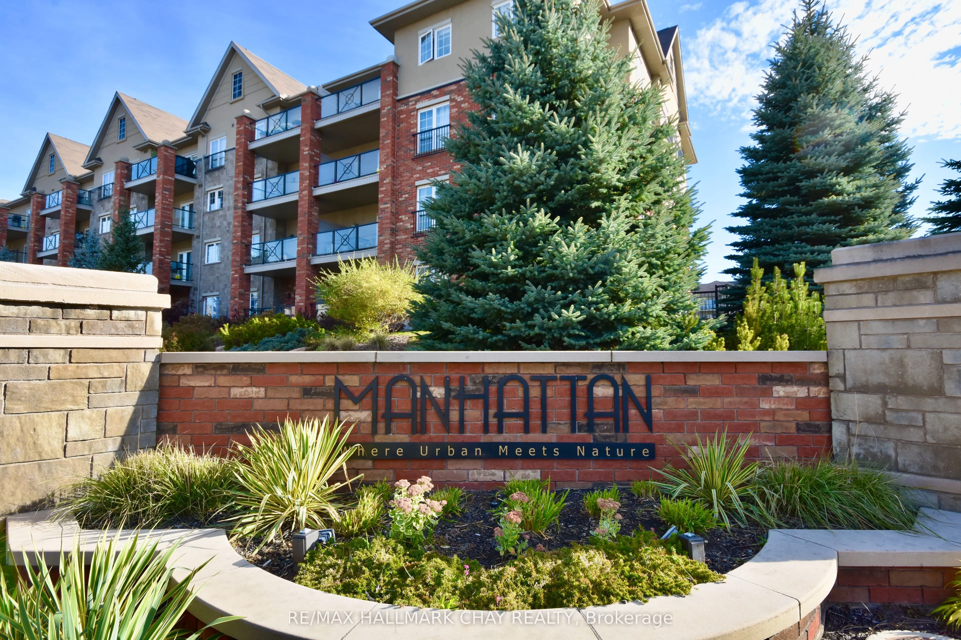 43 Ferndale Drive S, #207