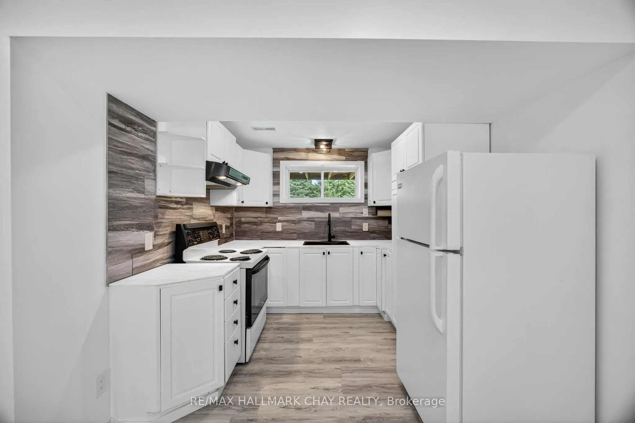 1777 George Johnston Road