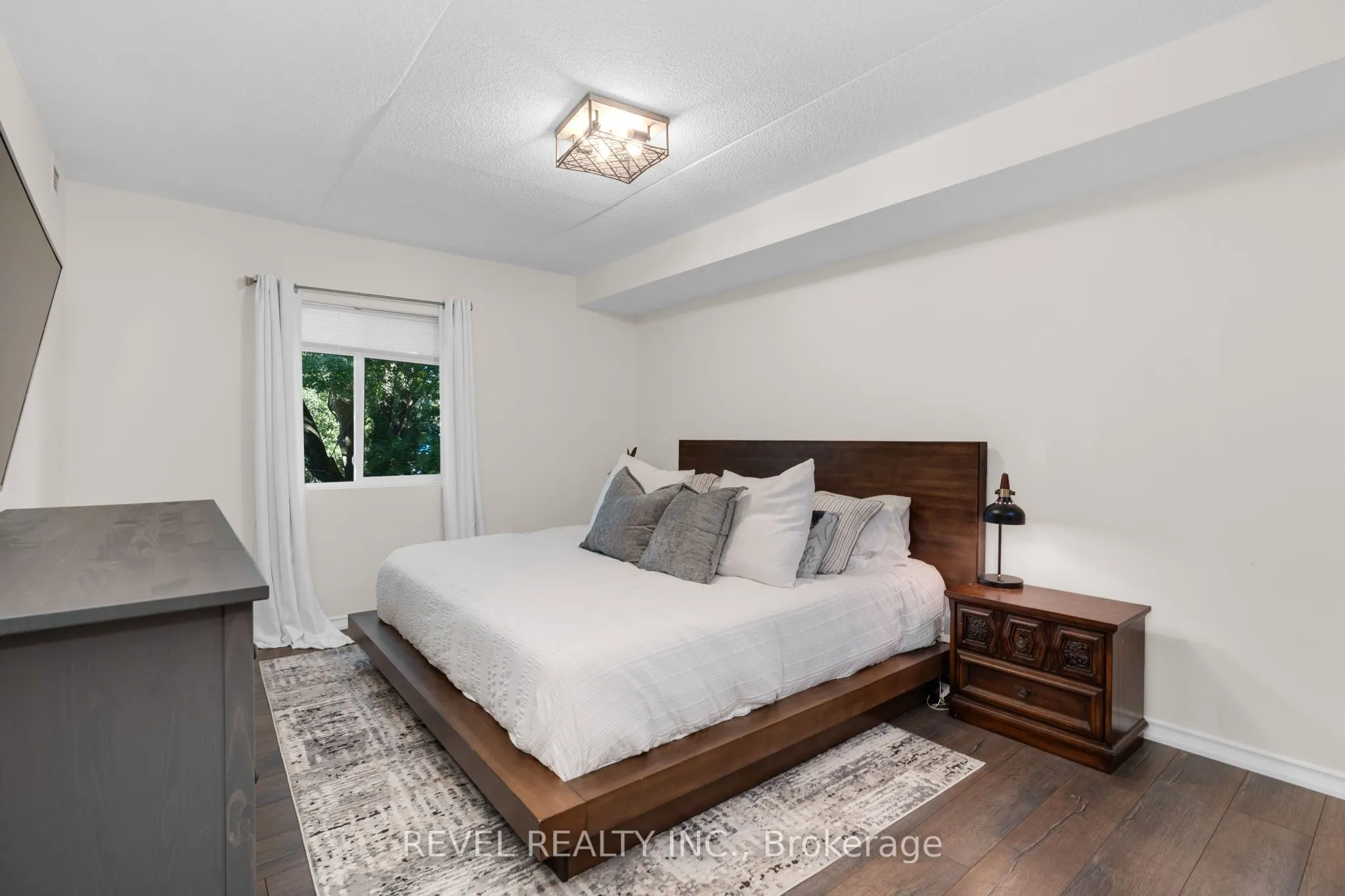 107 Bond Street, #206