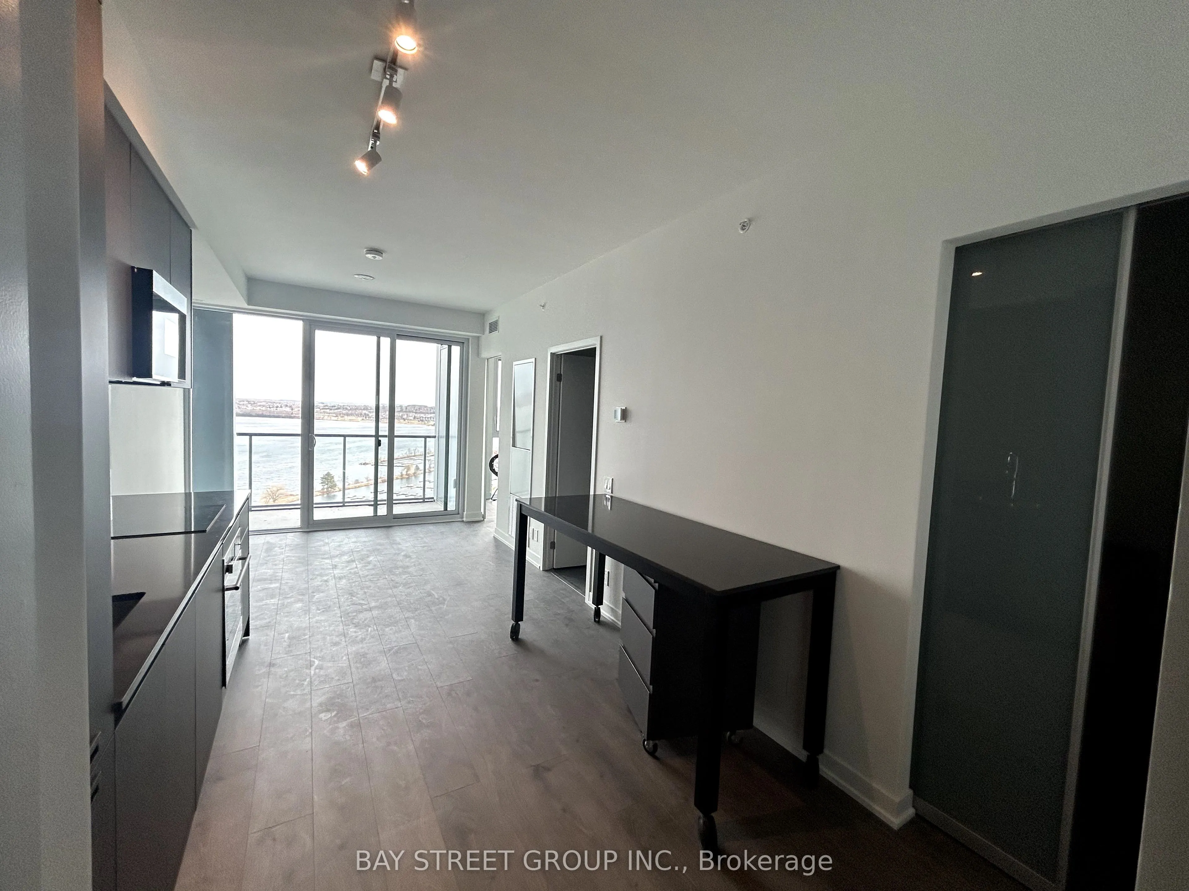 39 Mary Street, #1610