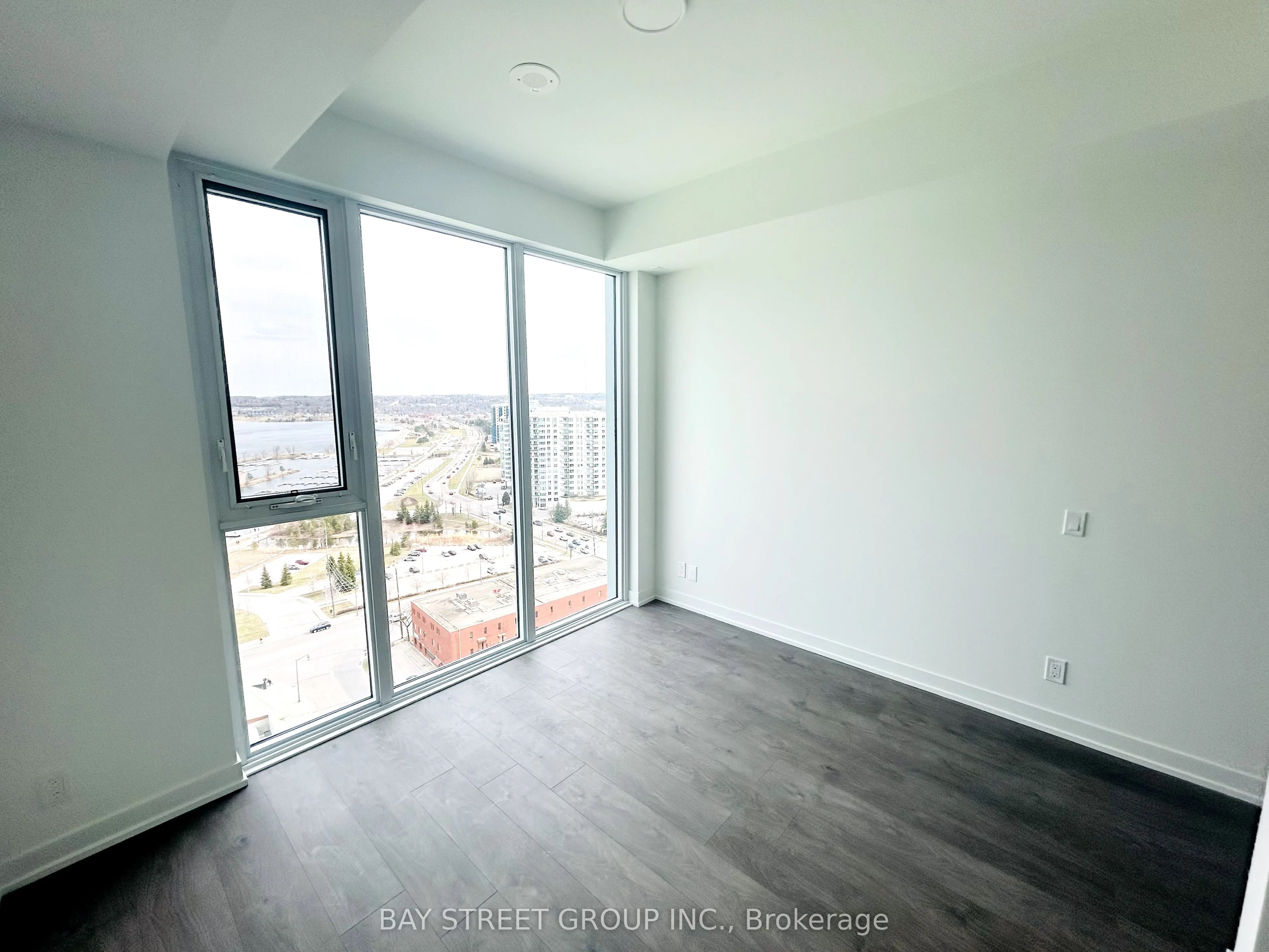 39 Mary Street, #1610