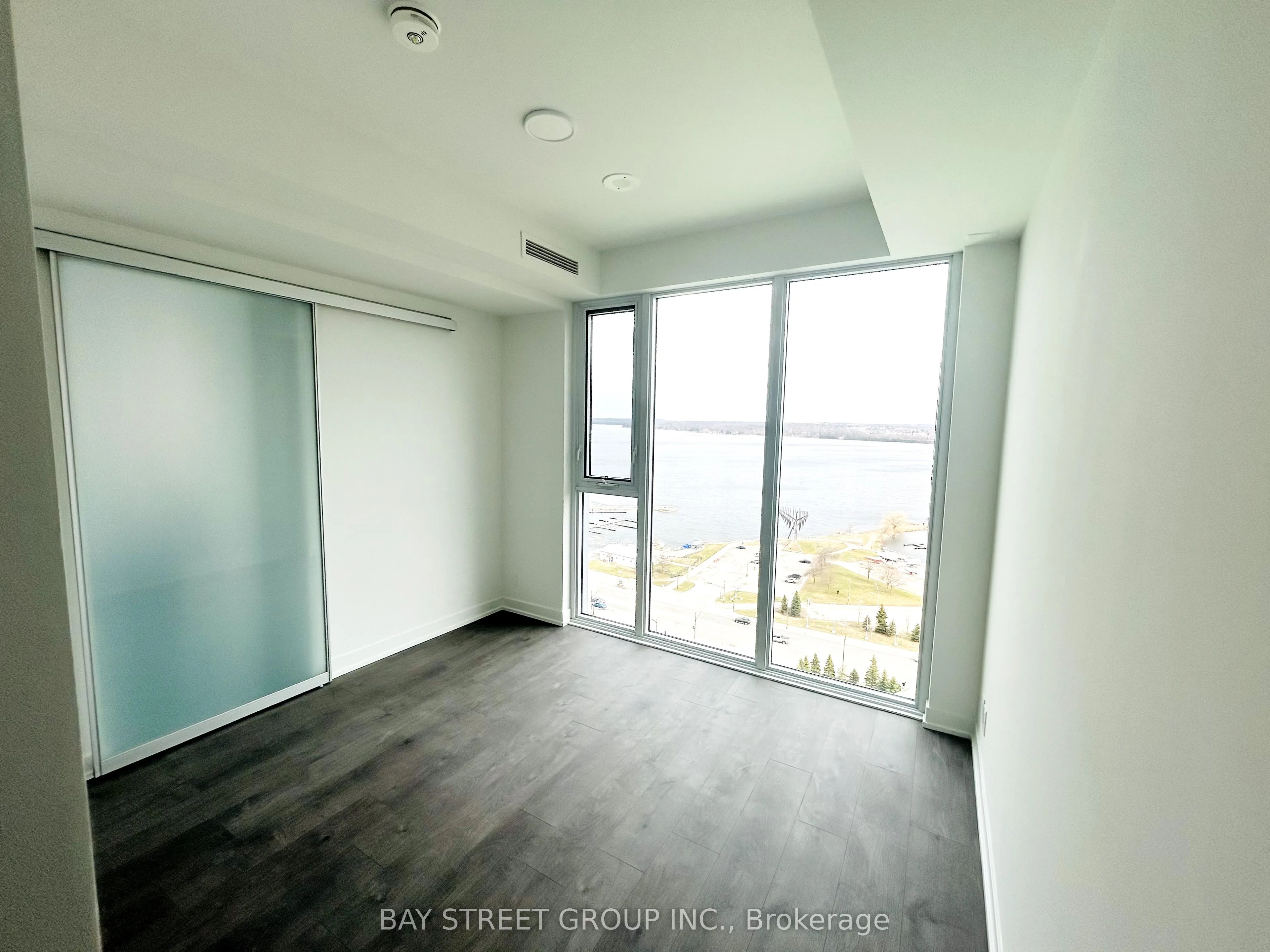 39 Mary Street, #1610
